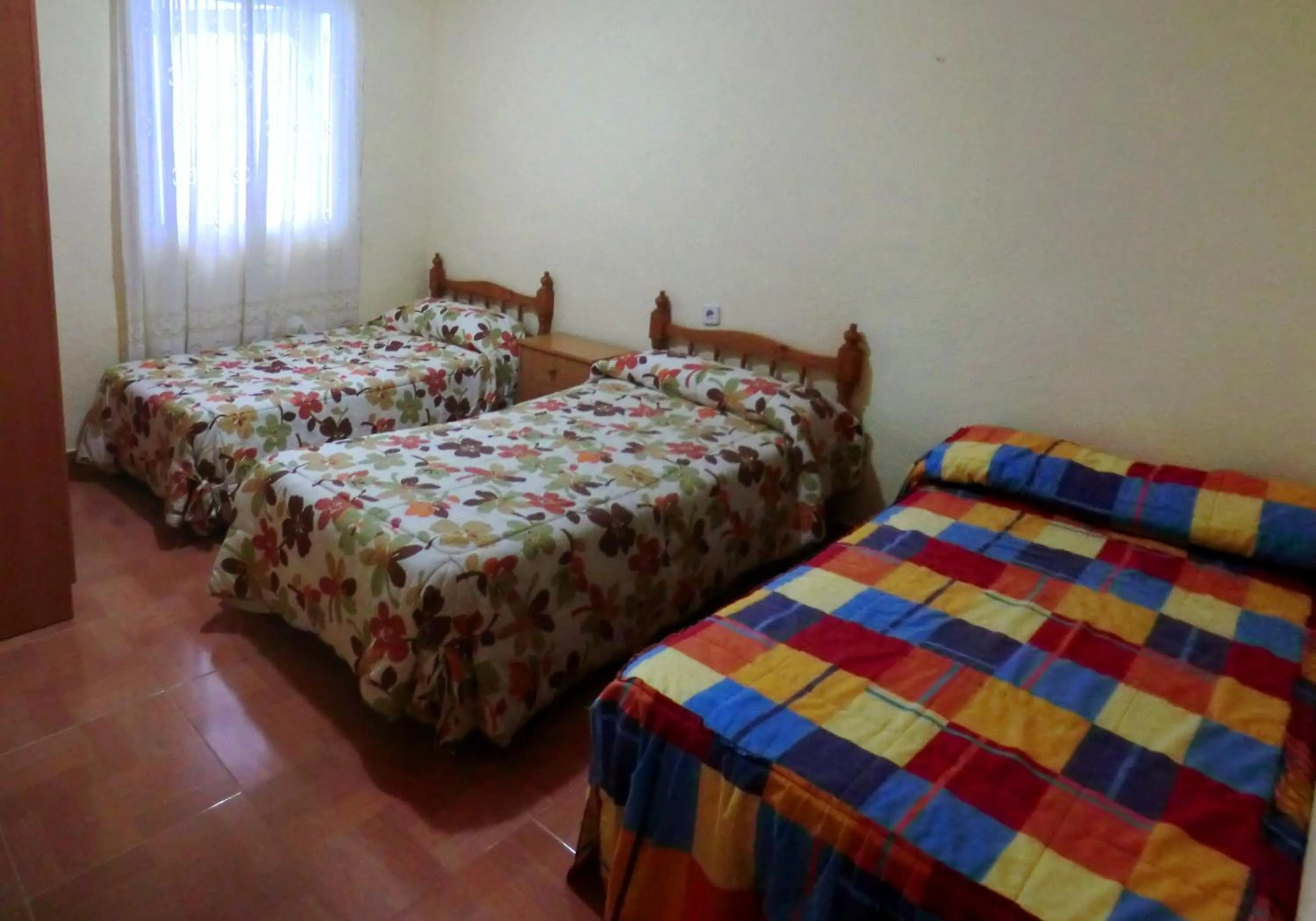 Bedroom, Bed in Apartamento Huelin