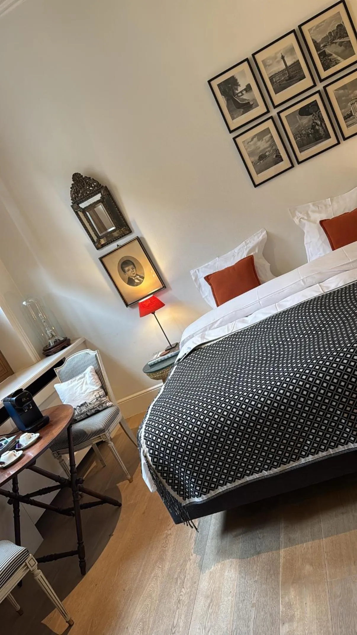 Bed in Maison Amodio Boutique B&B adults only