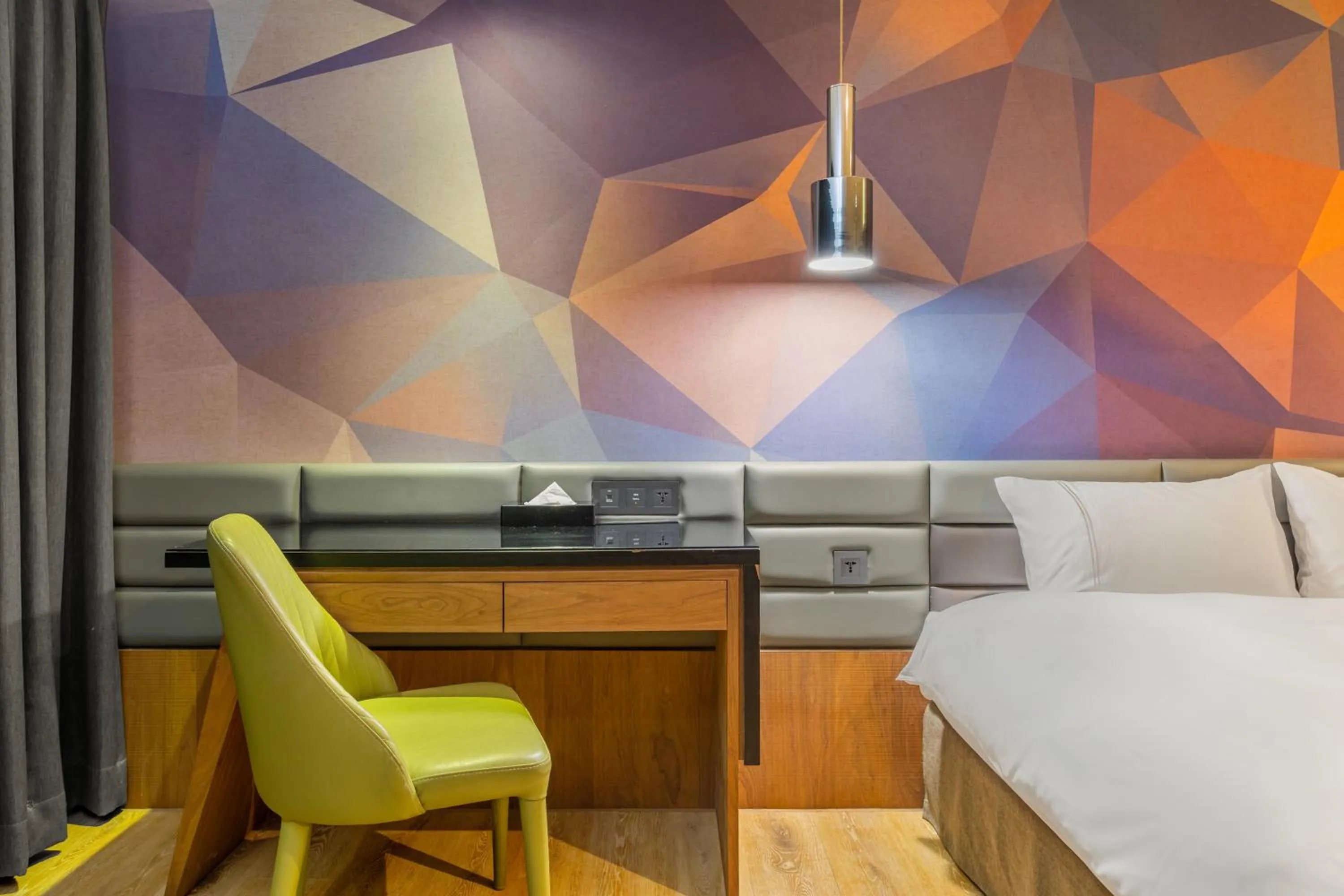 Bed in CHECK inn Taichung Wenxin Zhongqing