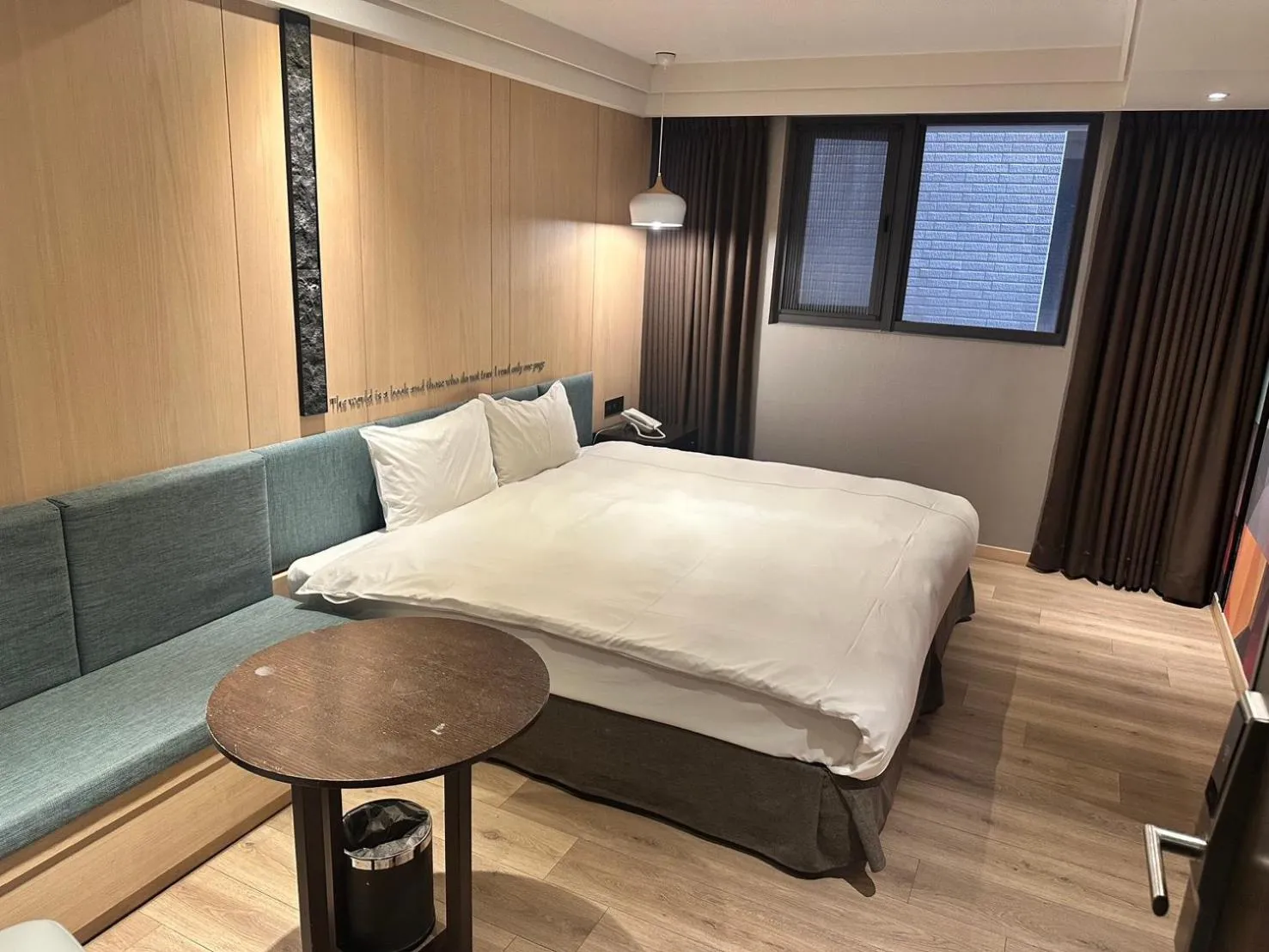 Photo of the whole room, Bed in CHECK inn Taichung Wenxin Zhongqing