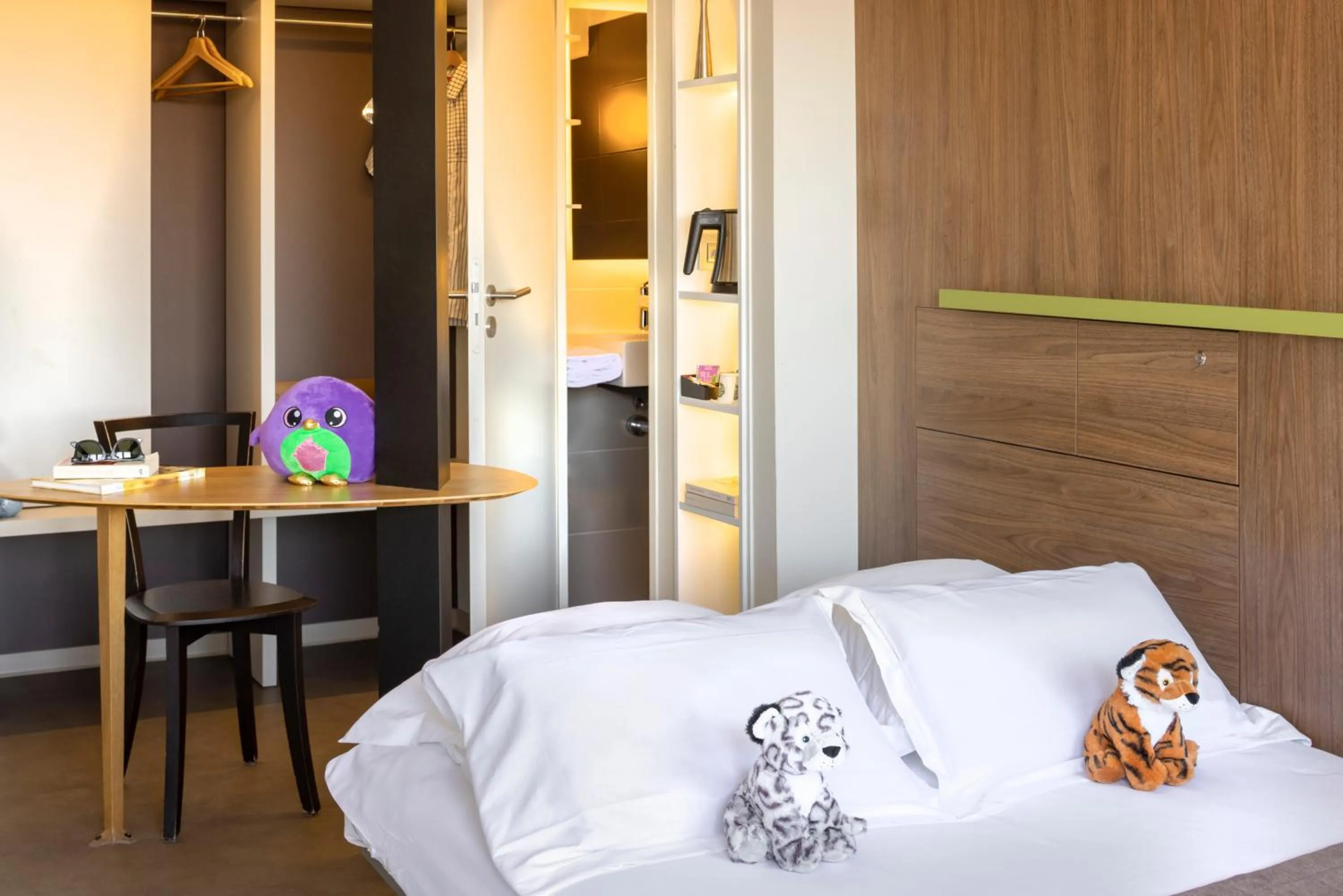 Bedroom, Bed in Terre de Provence Hôtel & Spa