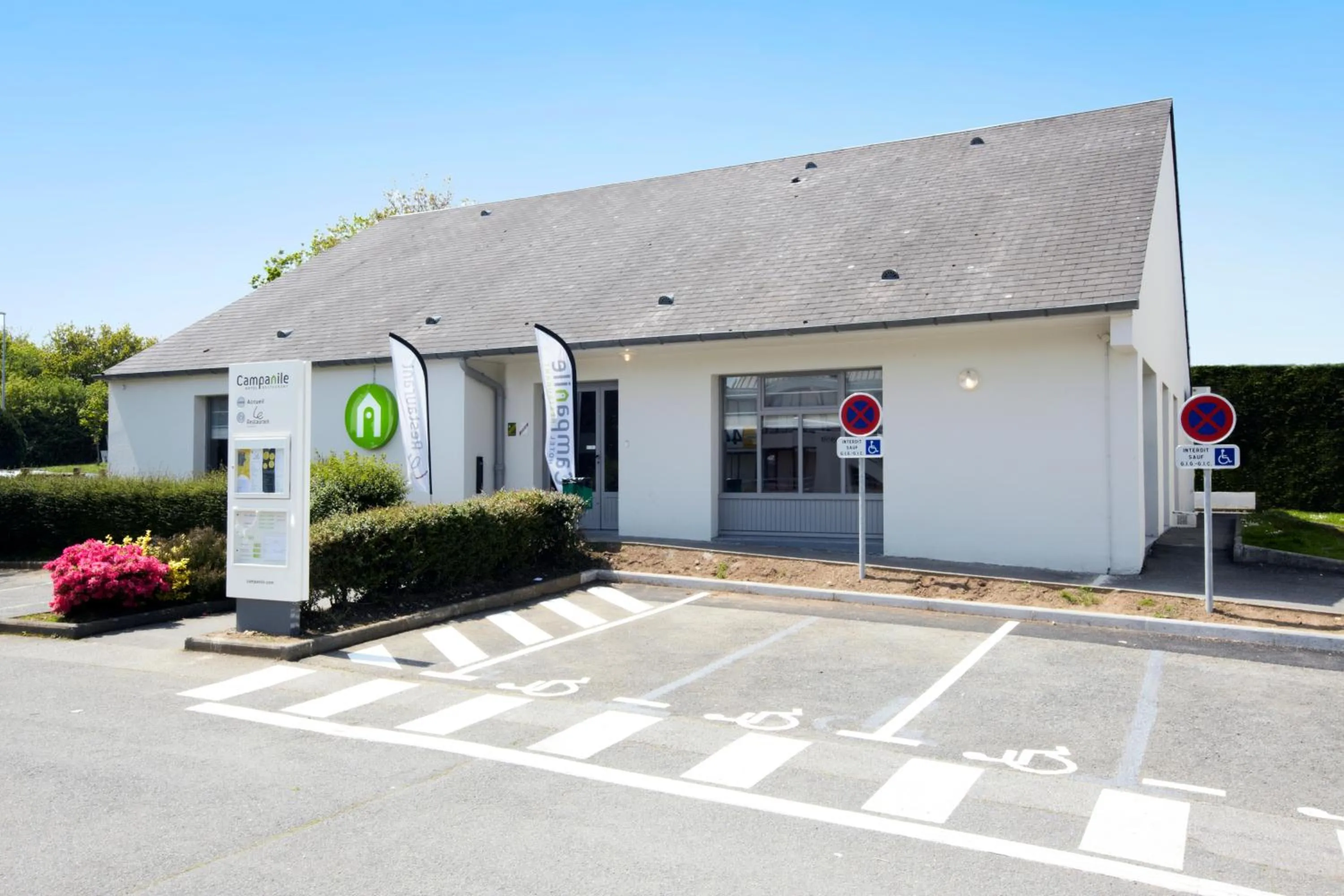 Facade/entrance in Campanile Brest - Gouesnou Aeroport