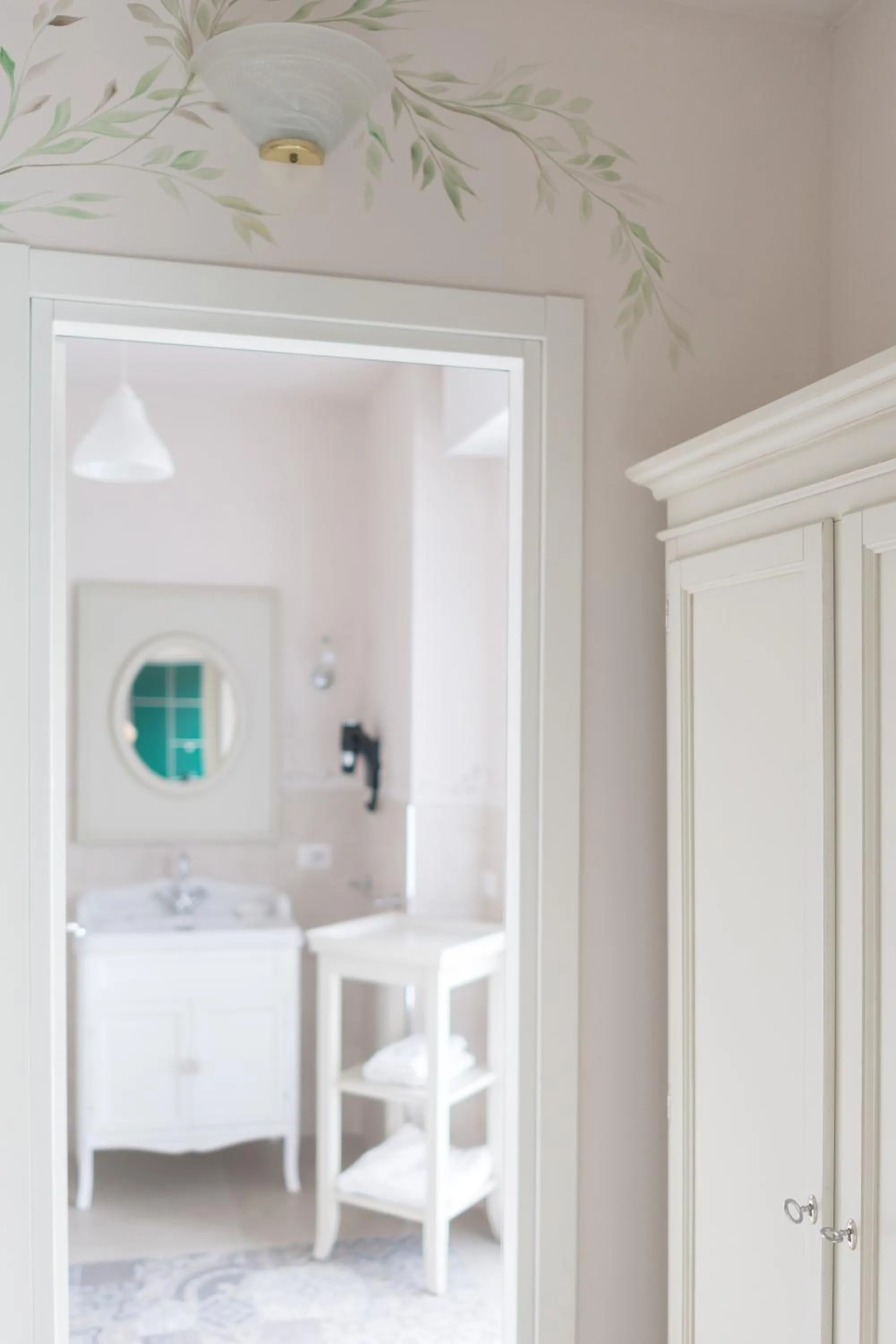 Toilet, Bed in Gruppo Luxe Domus Vigevano