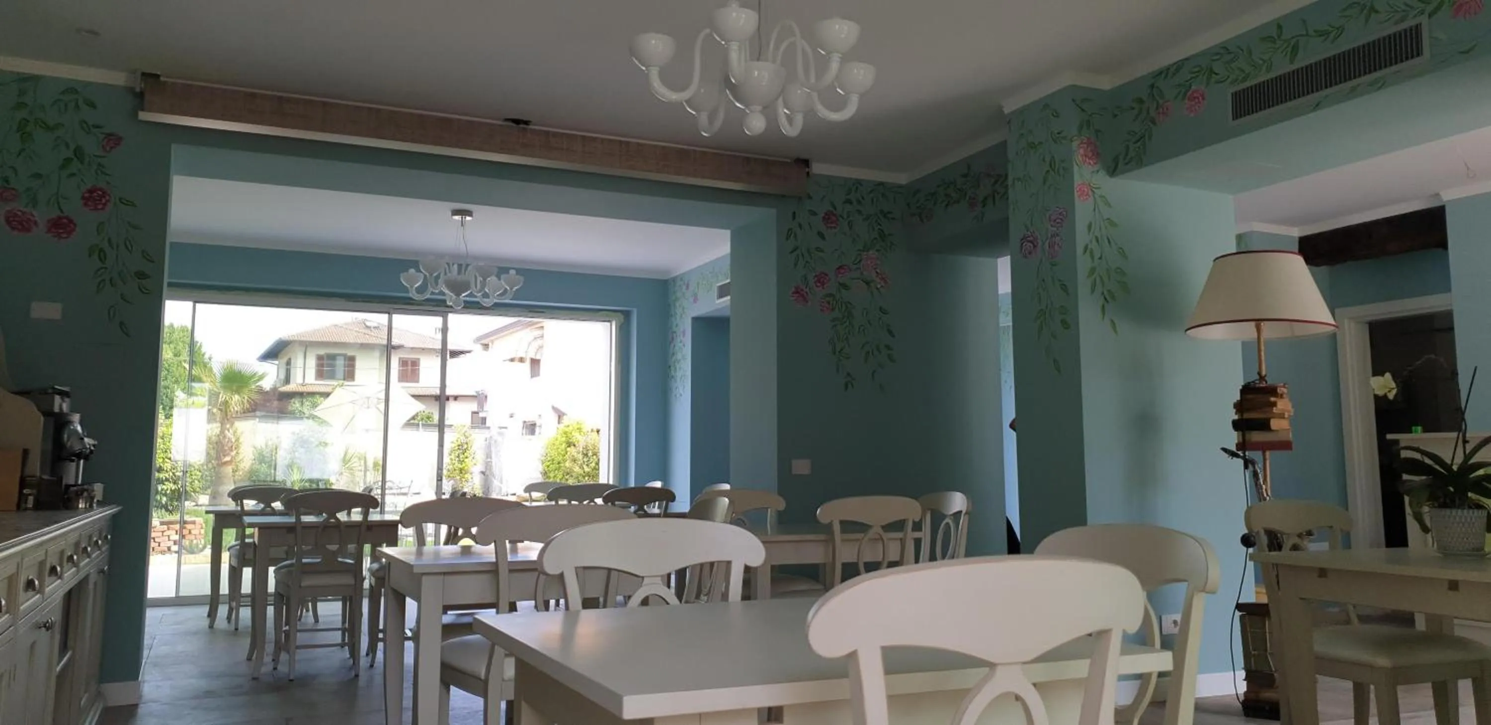 Communal lounge/ TV room in Gruppo Luxe Domus Vigevano