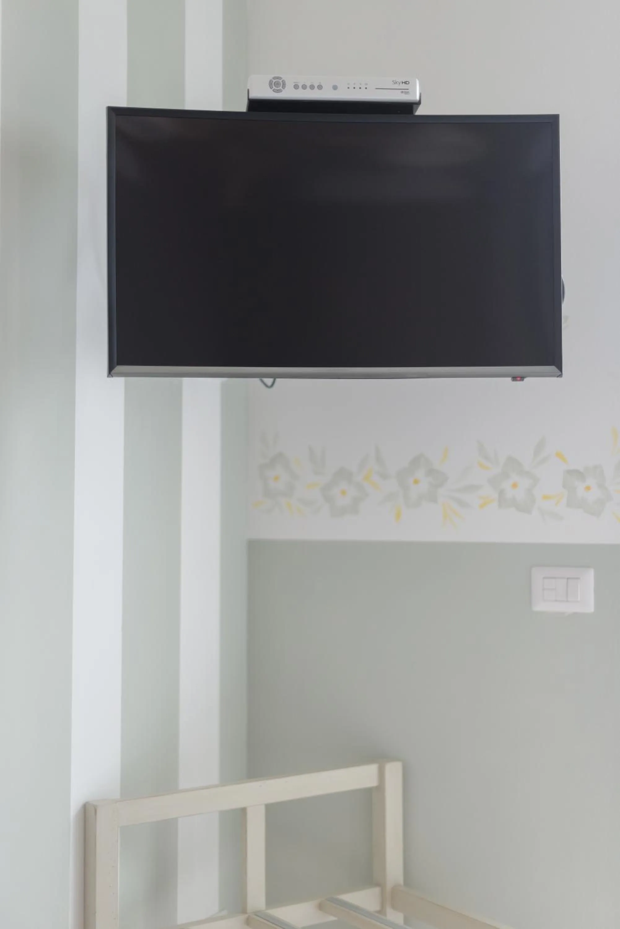 TV and multimedia in Gruppo Luxe Domus Vigevano