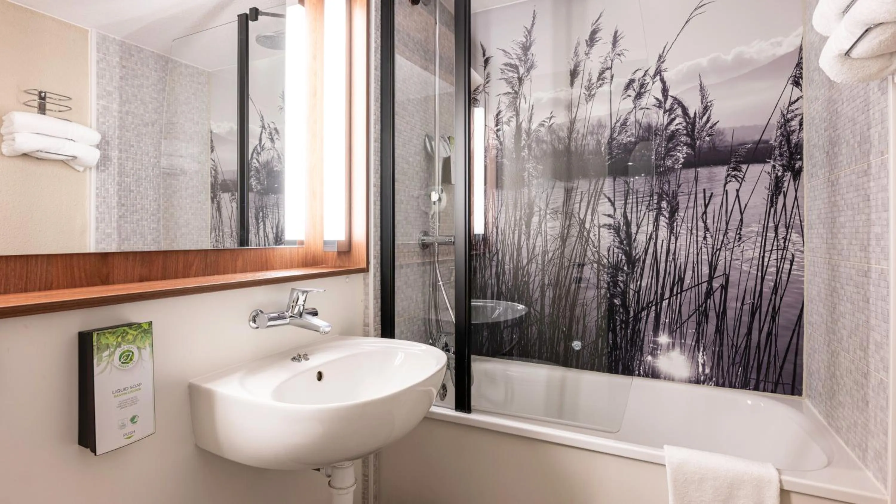 Bathroom in Campanile NATURE - Aix Les Bains