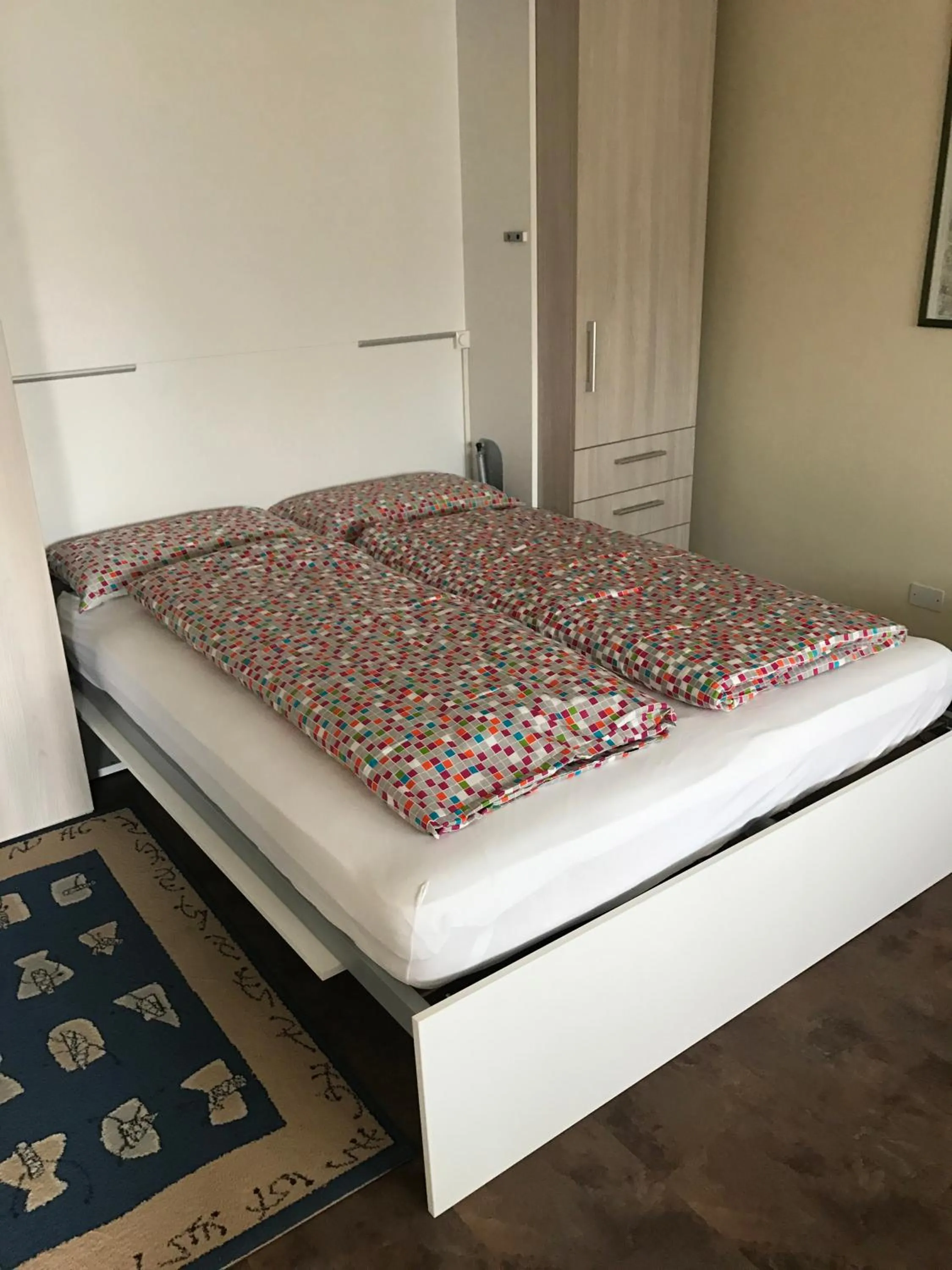 Bed in Lugana 17
