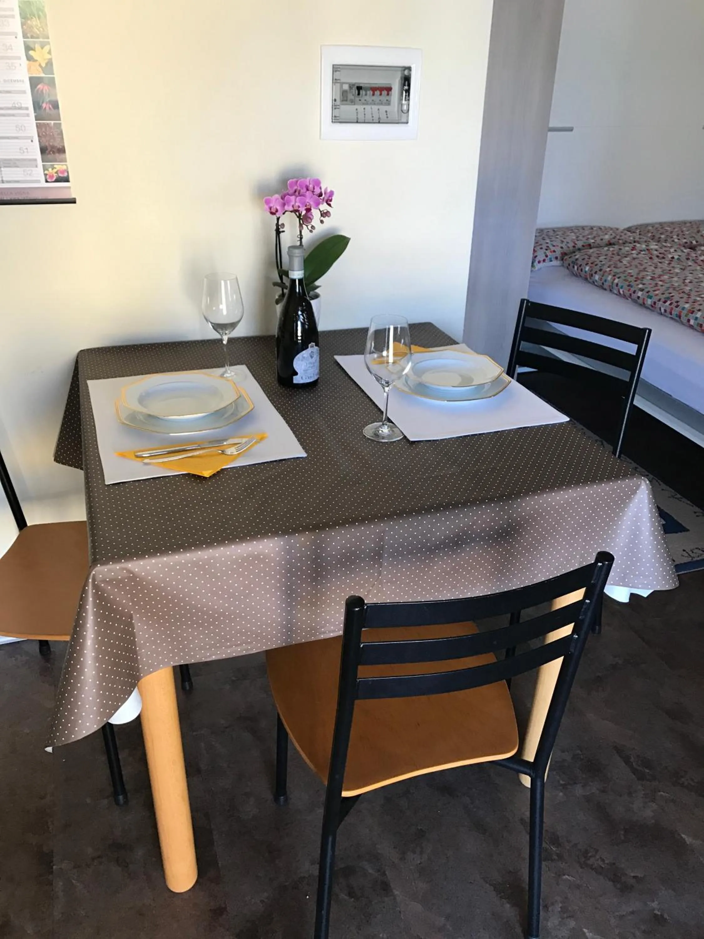 Dining area in Lugana 17