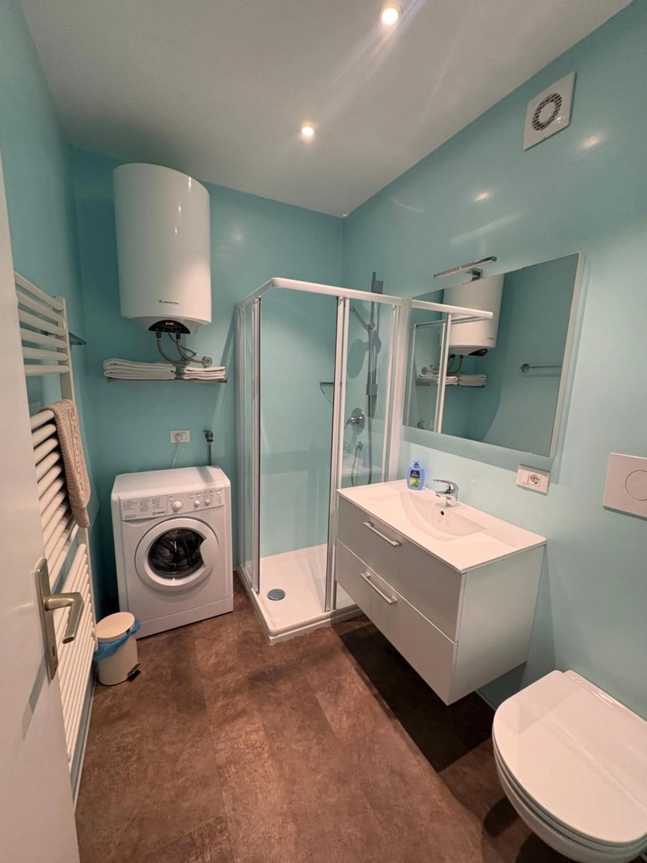 Bathroom in Lugana 17