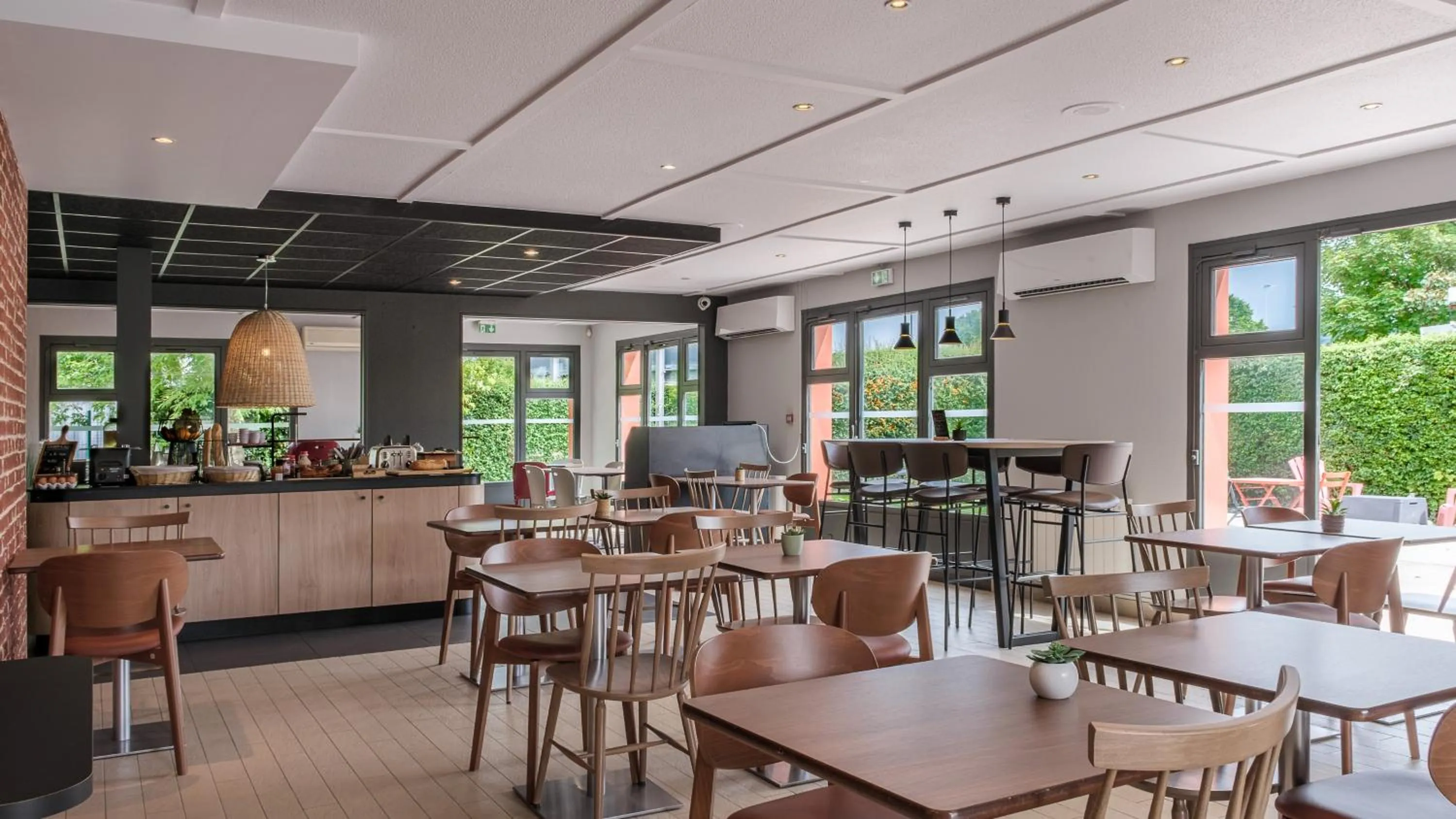 Restaurant/places to eat in Campanile NATURE - Besançon Ouest Chateaufarine