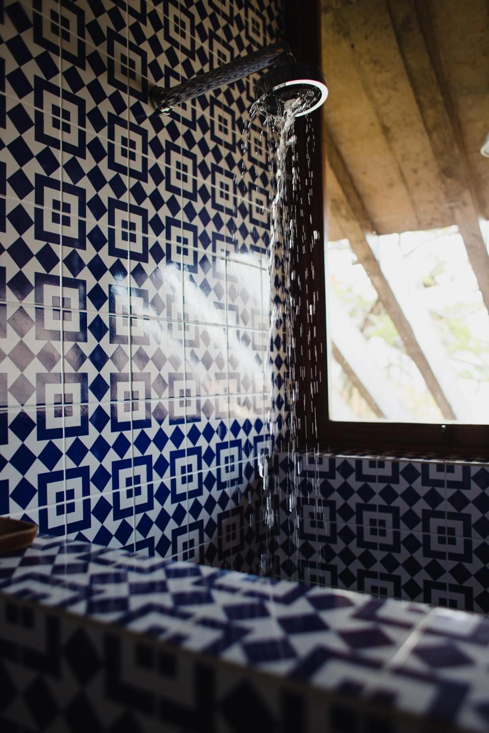 Bathroom in Chez Georges