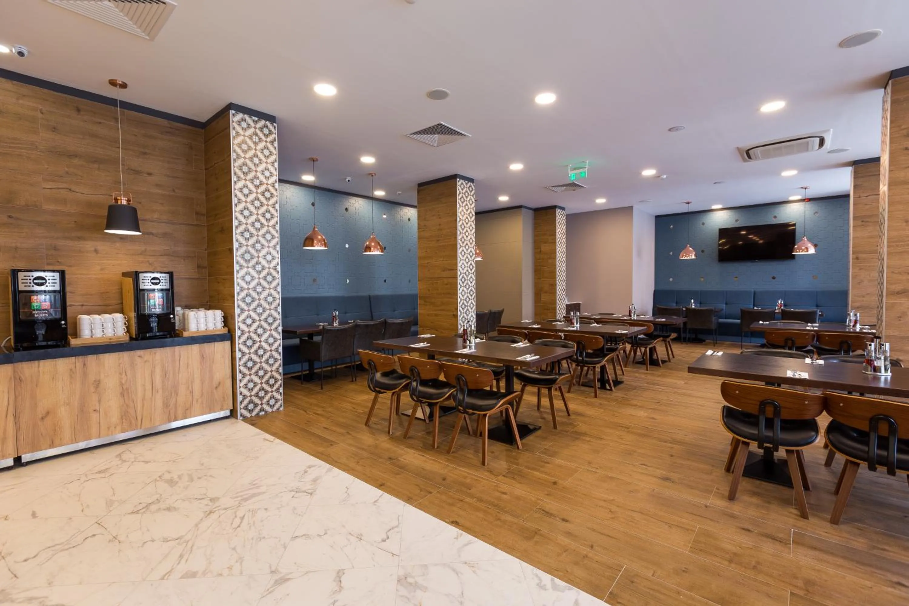 Restaurant/places to eat in Best Western PLUS Premium Inn