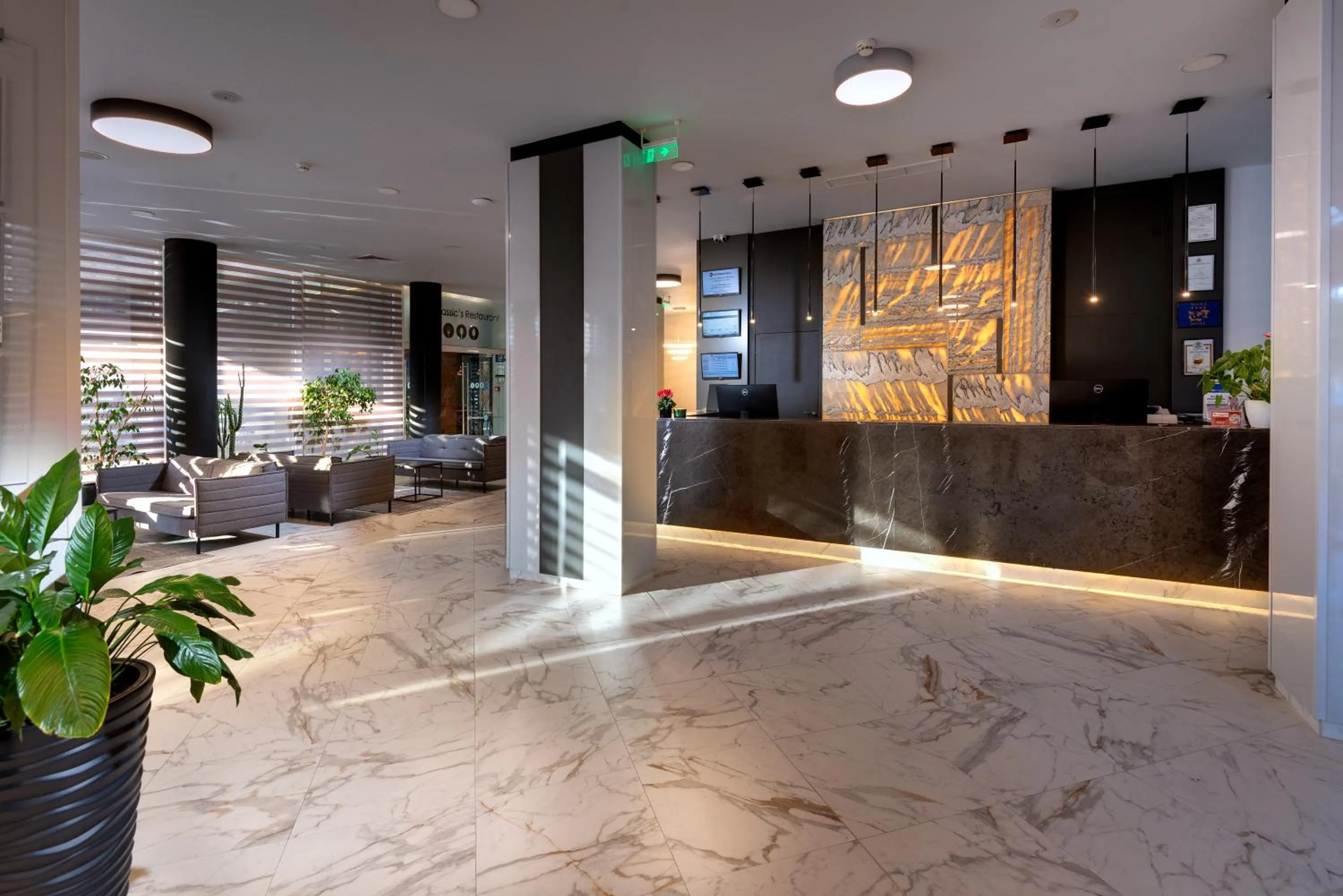 Lobby or reception in Best Western PLUS Premium Inn