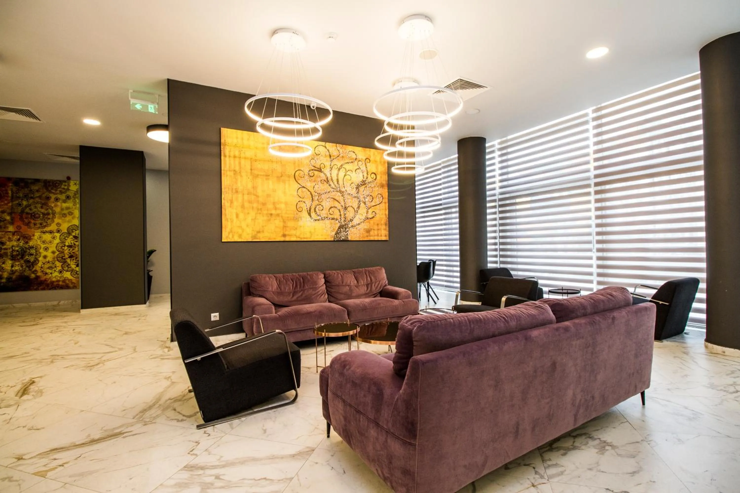 Patio in Best Western PLUS Premium Inn