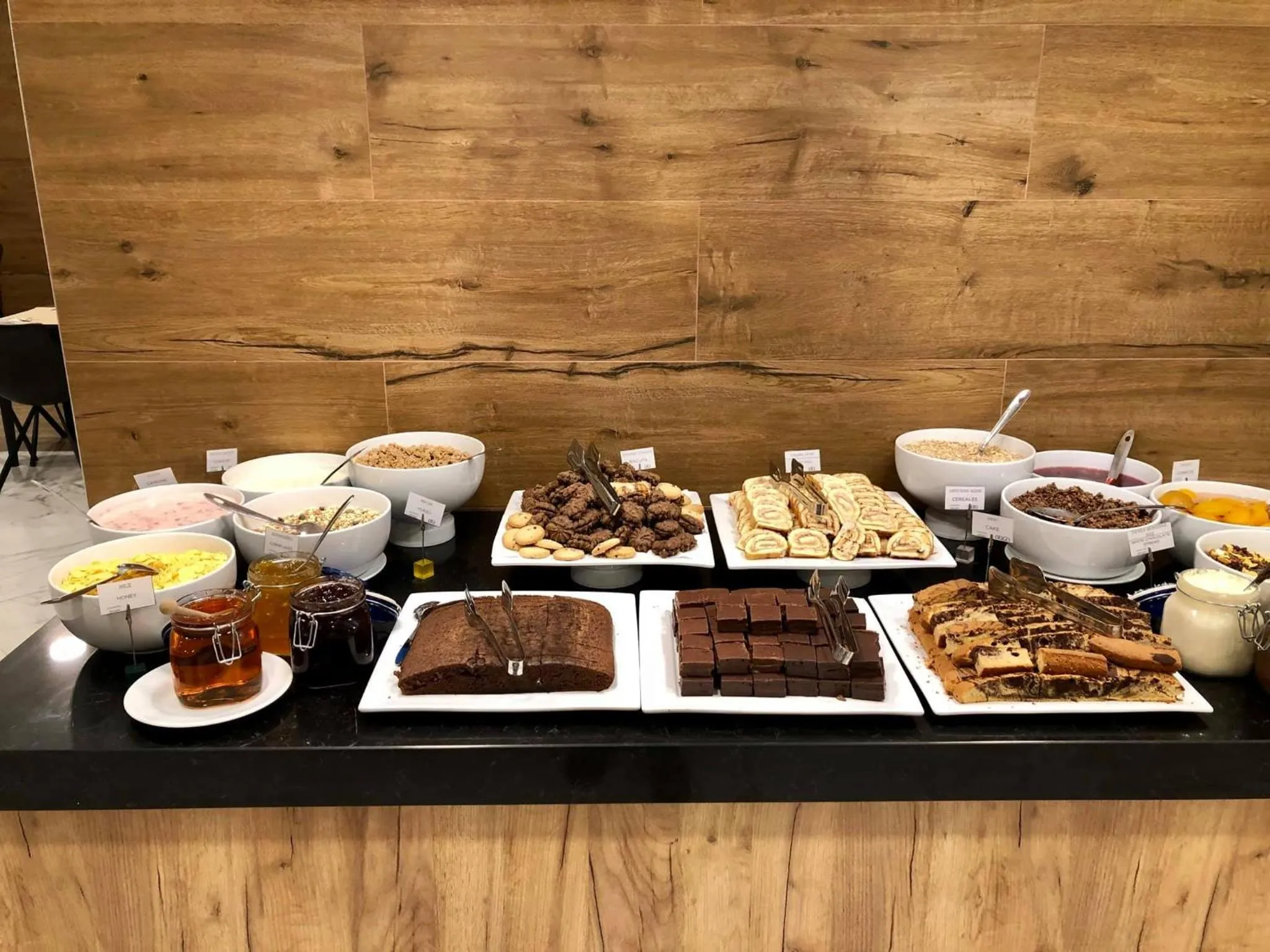 Food and drinks in Best Western PLUS Premium Inn