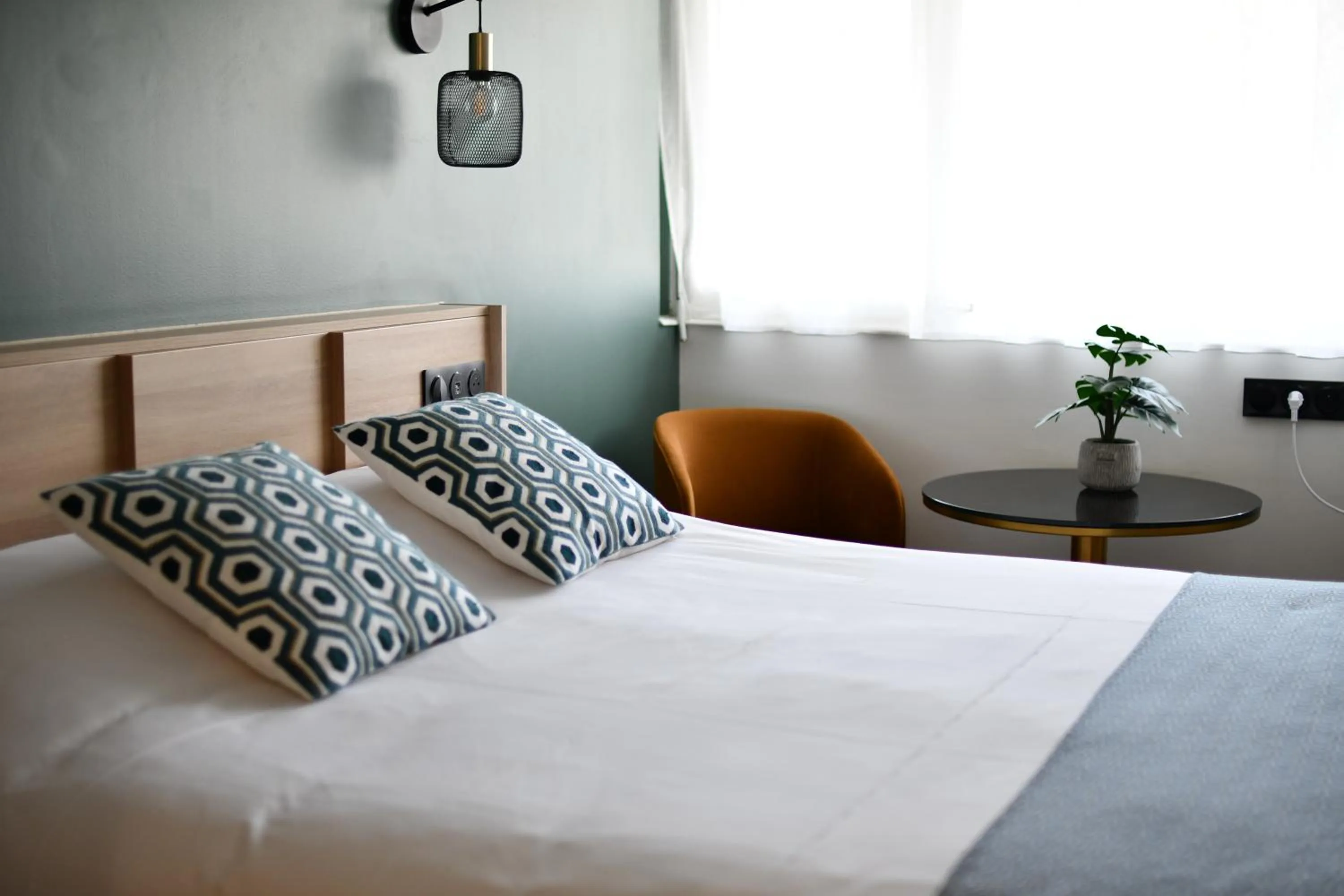 Bed in Campanile Chartres