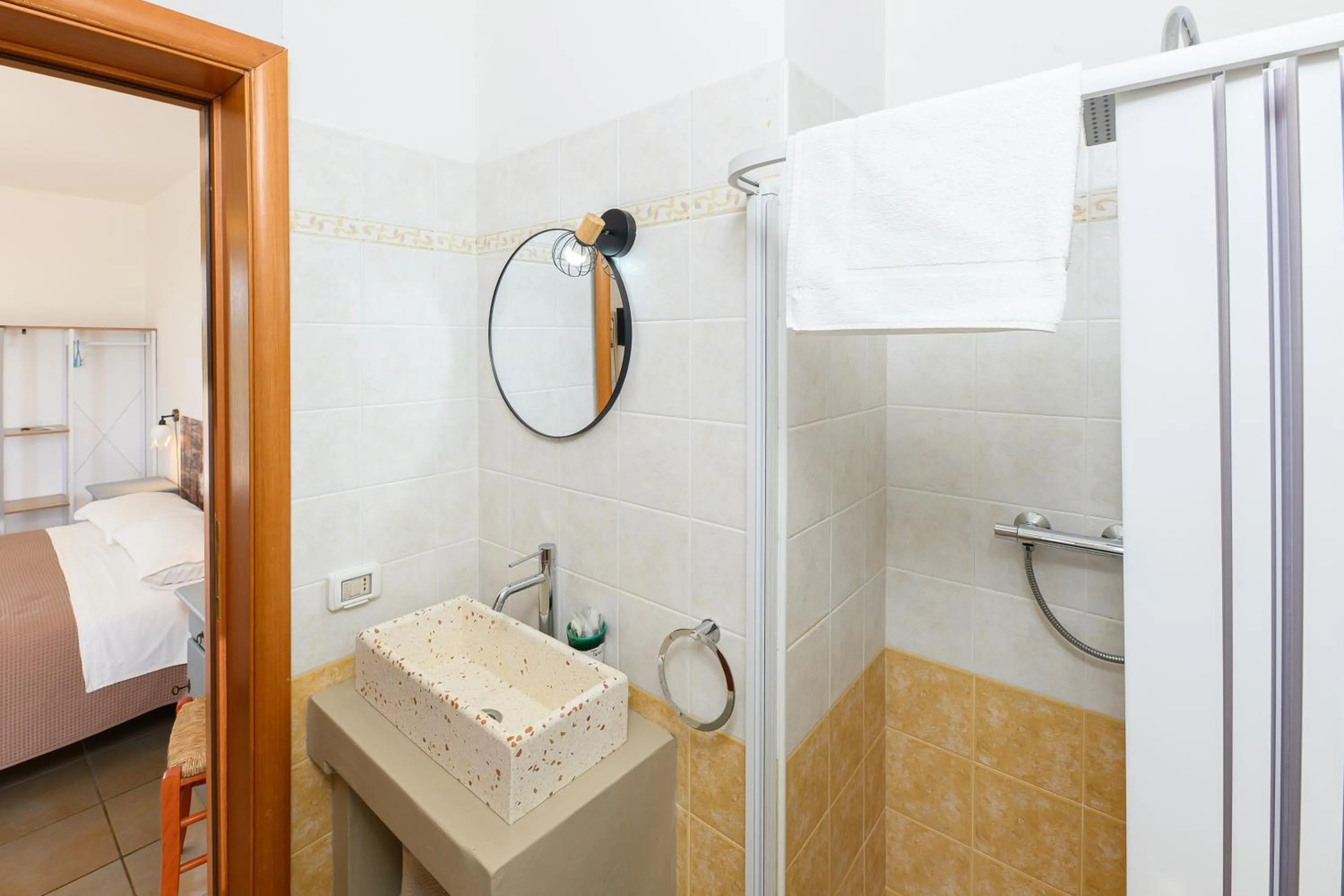 Shower in Agriturismo Tenuta Calitre