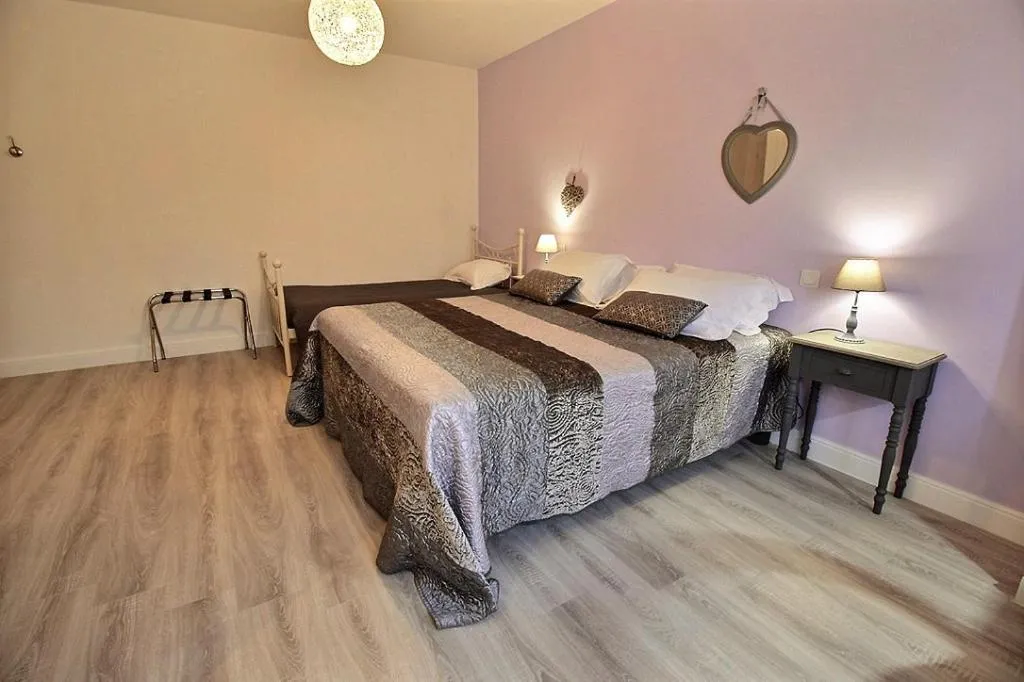 Triple Room - single occupancy in Logis du Lièvre d'or
