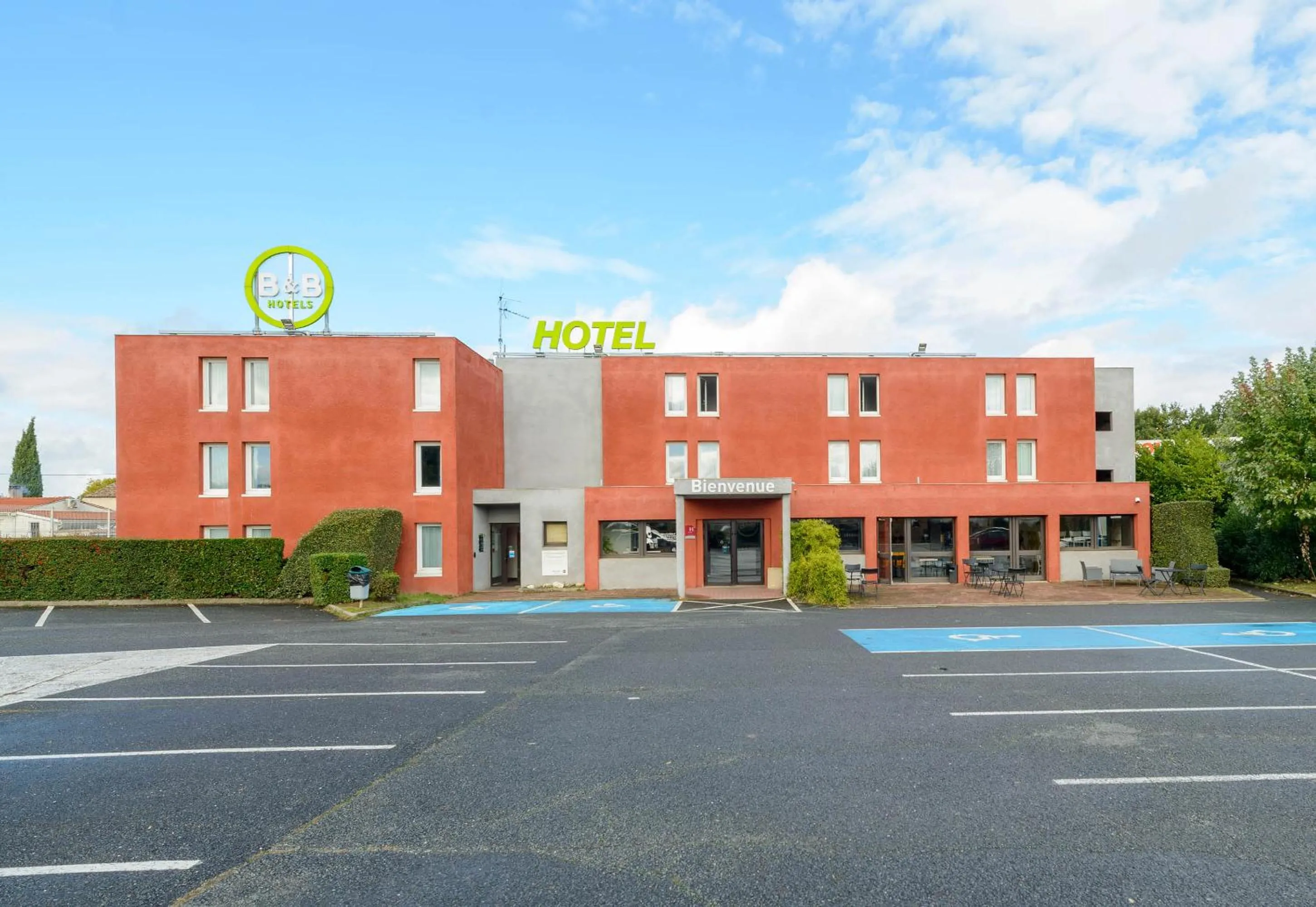 Property building in B&B HOTEL Albi