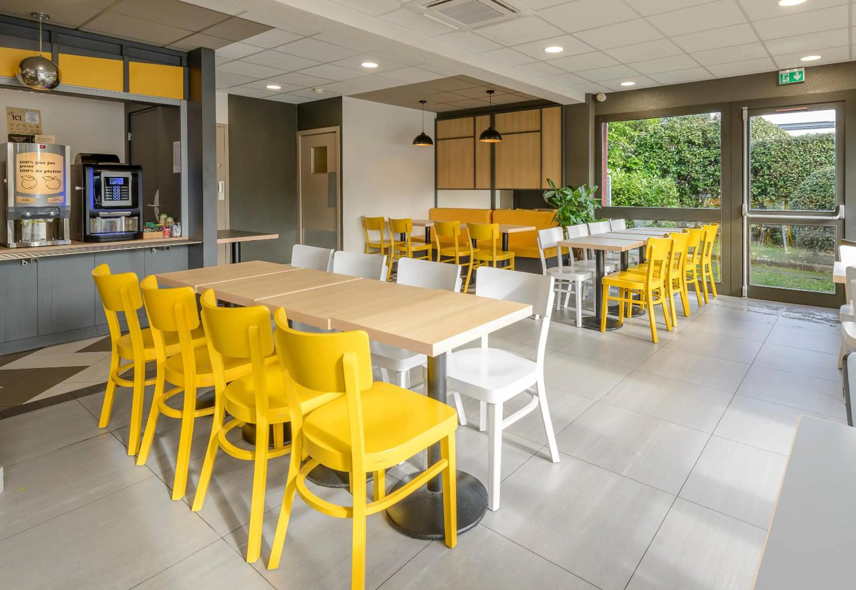 Restaurant/places to eat in B&B HOTEL Albi