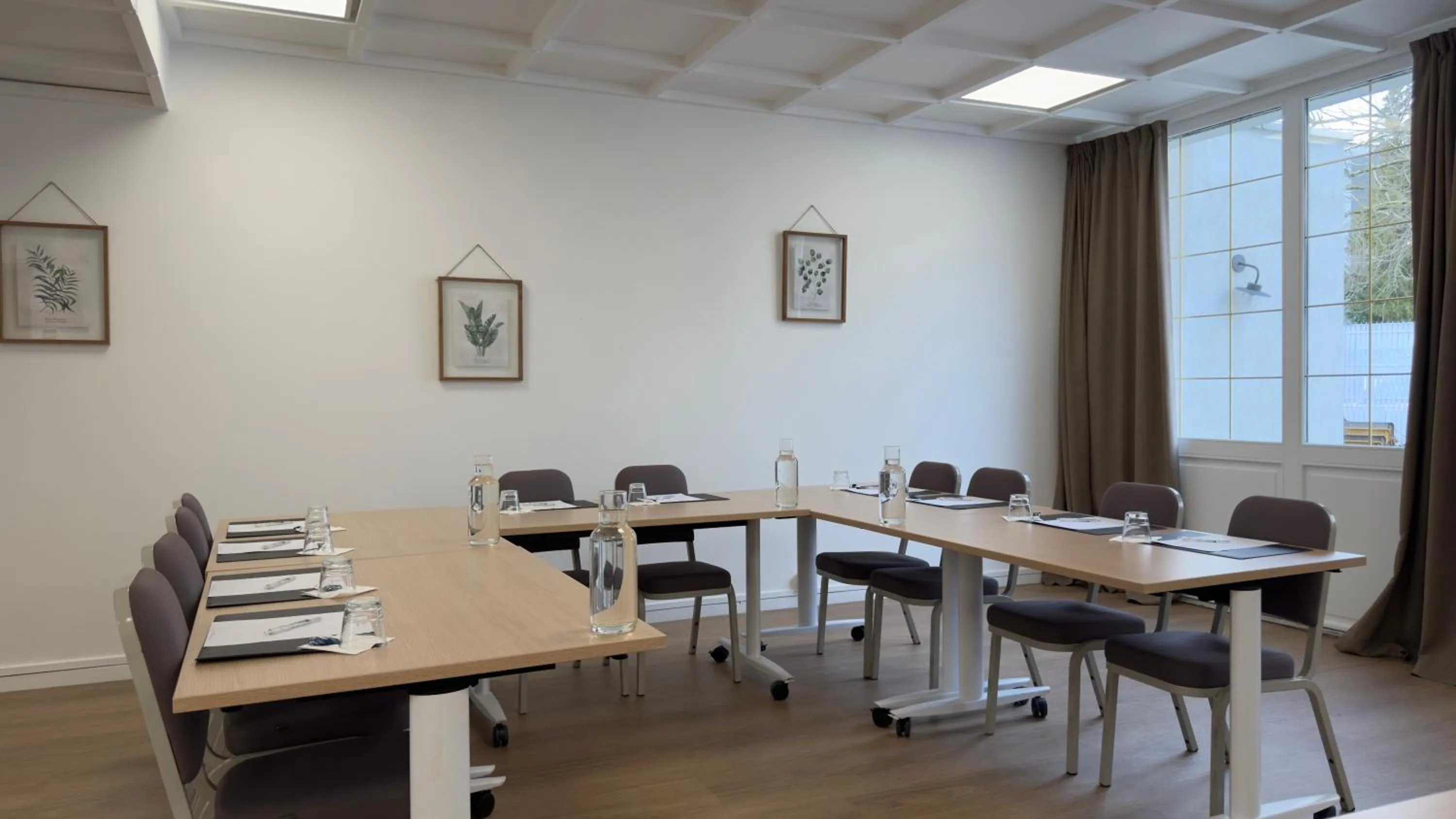 Food and drinks in Best Western Voiron Centre