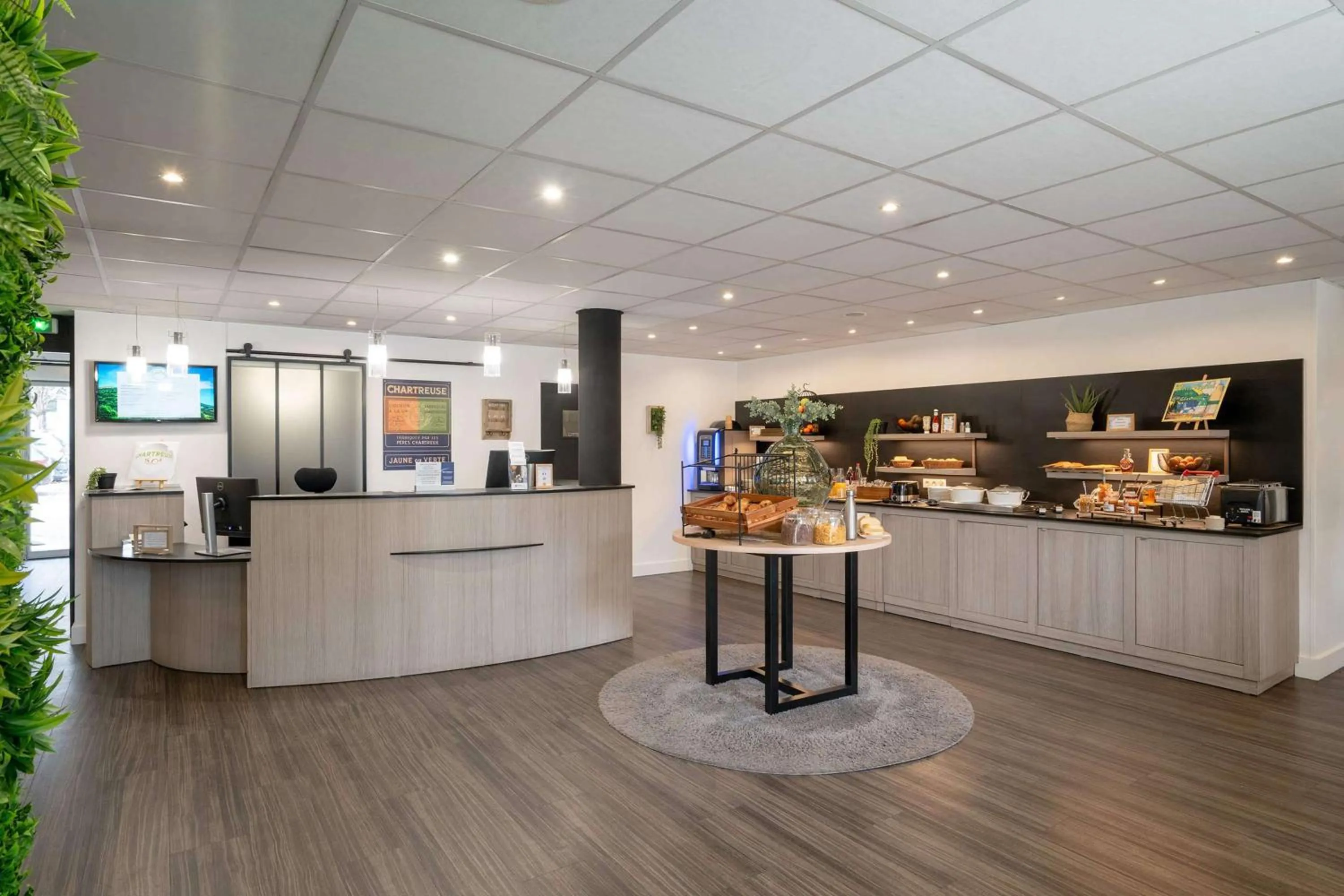 Food and drinks in Best Western Voiron Centre