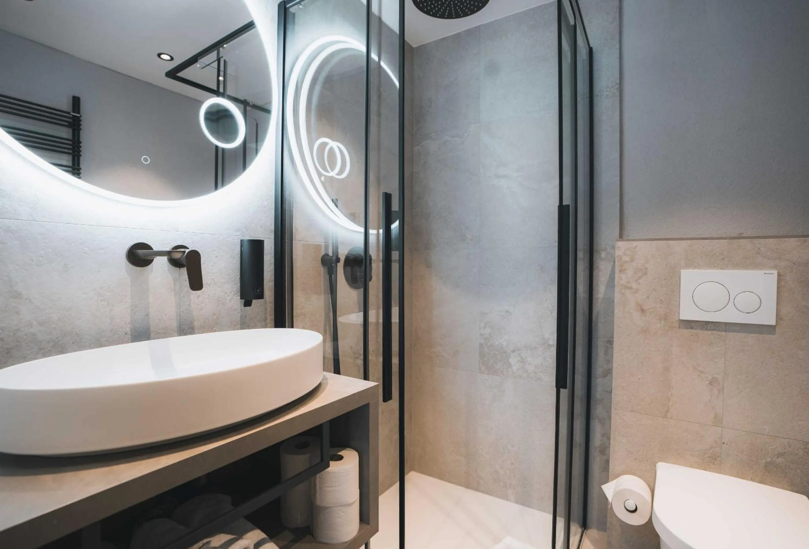 Shower in Grünwald Resort Sölden