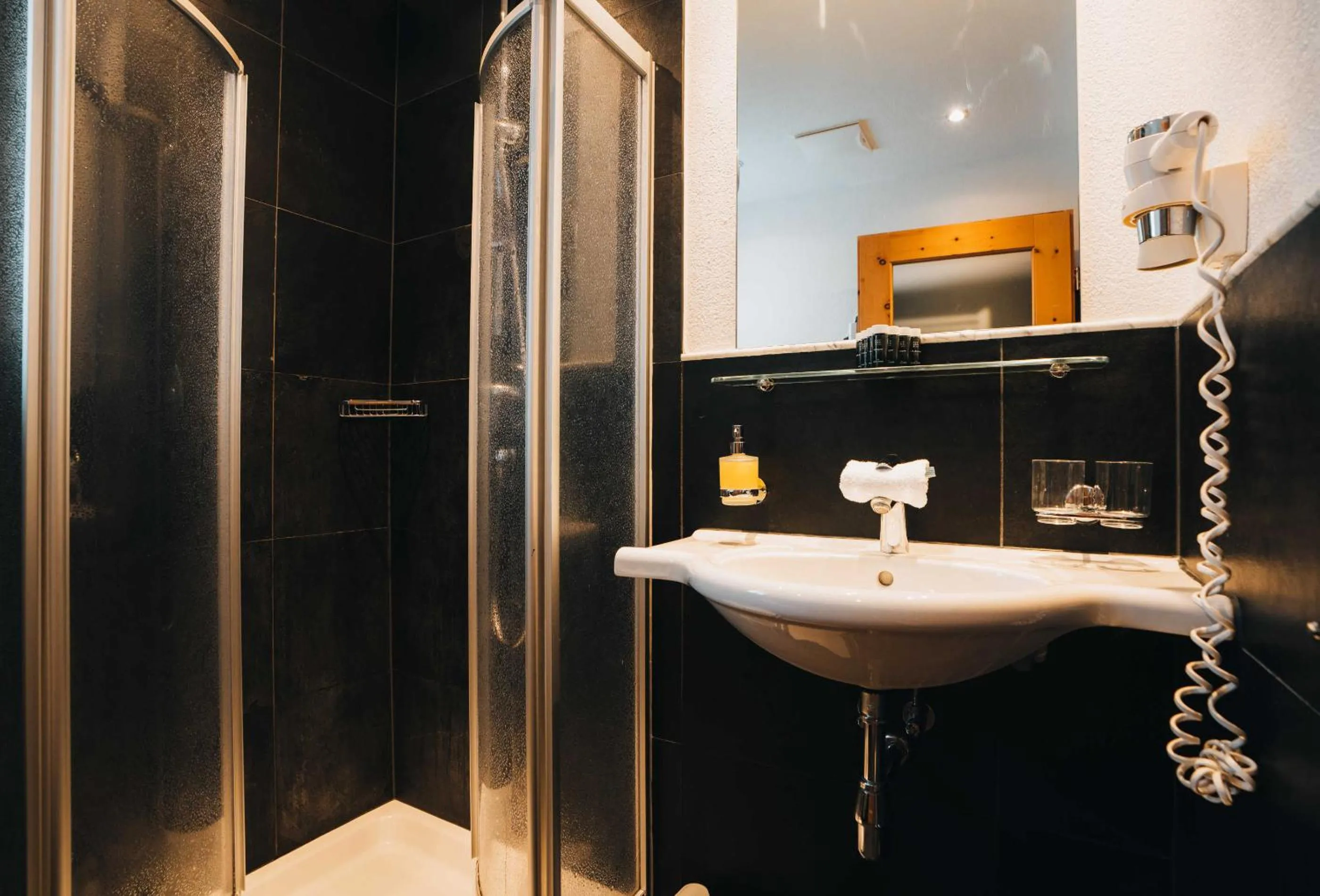 Shower in Grünwald Resort Sölden