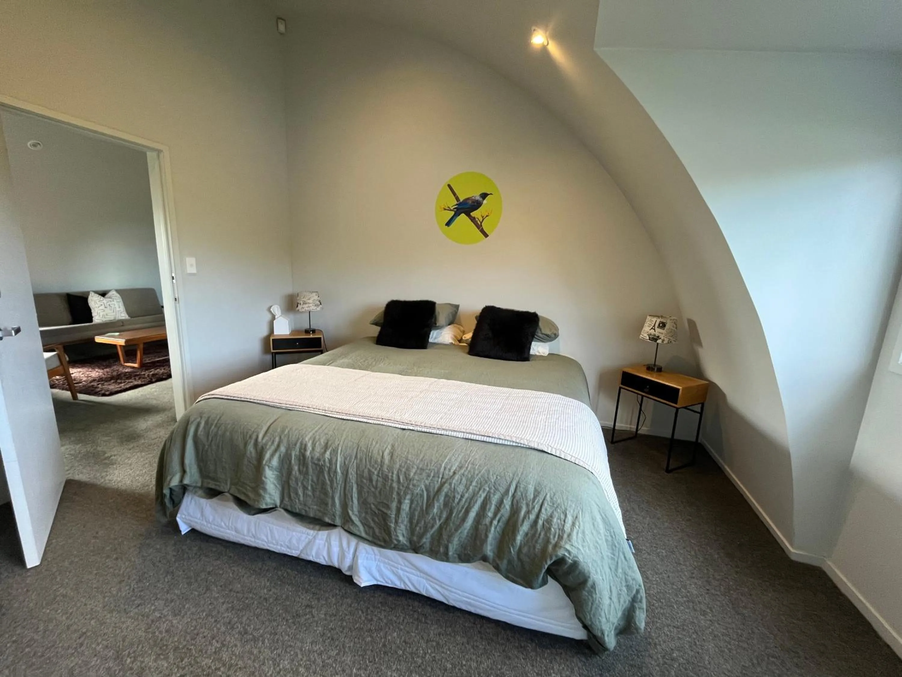 Bedroom, Bed in Lavender Hill