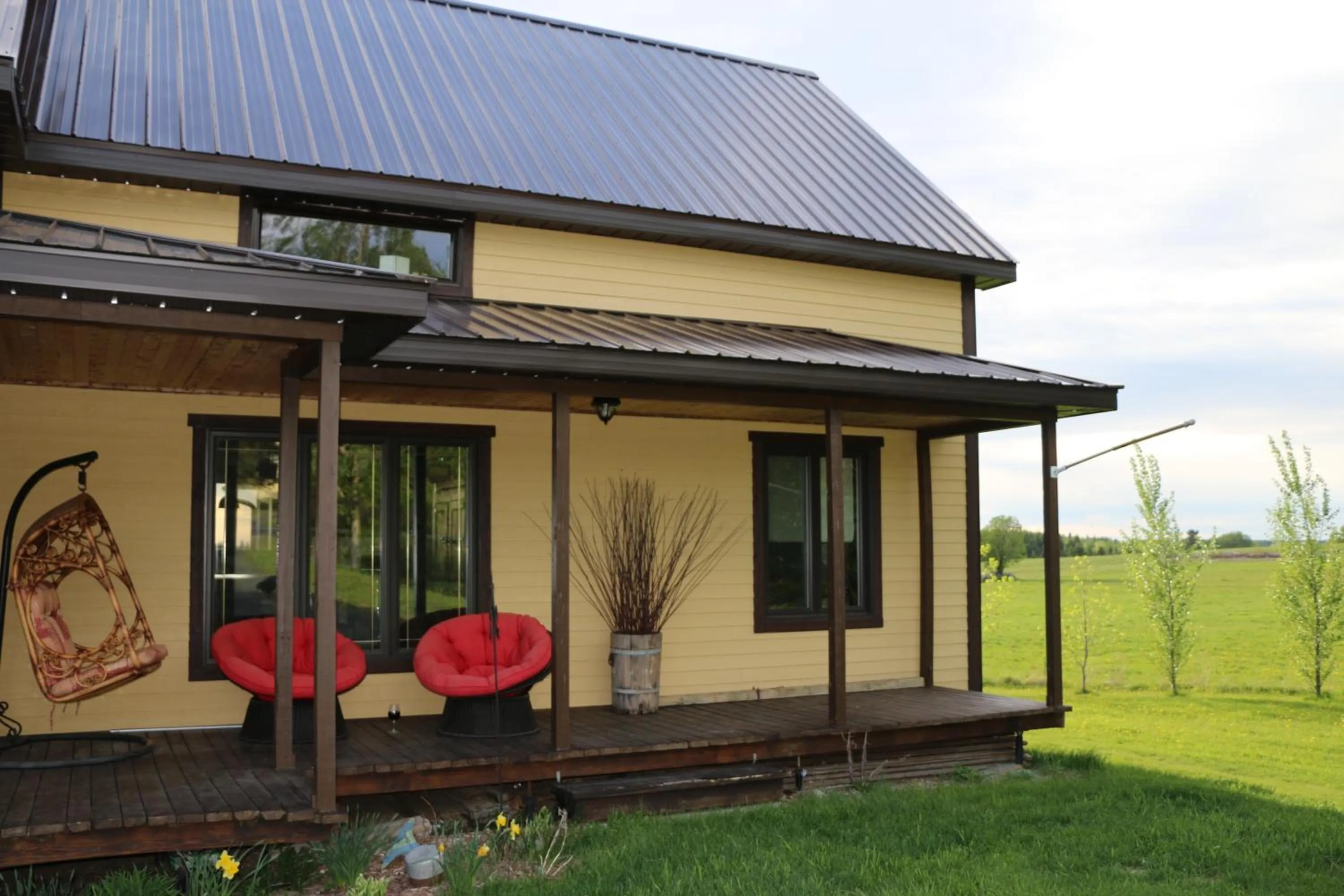 Property building in Maison du Mont-Mégantic spa à l'année