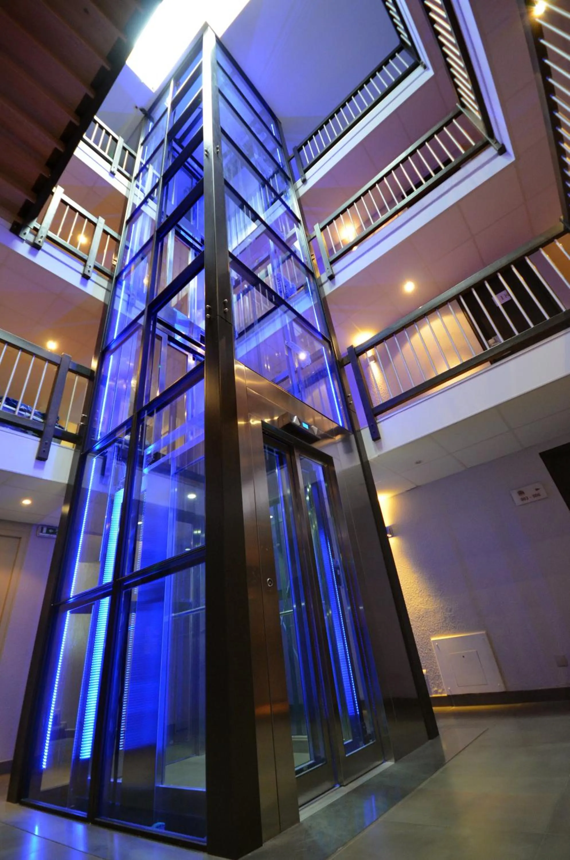 Decorative detail in Kyriad Dijon Est Mirande