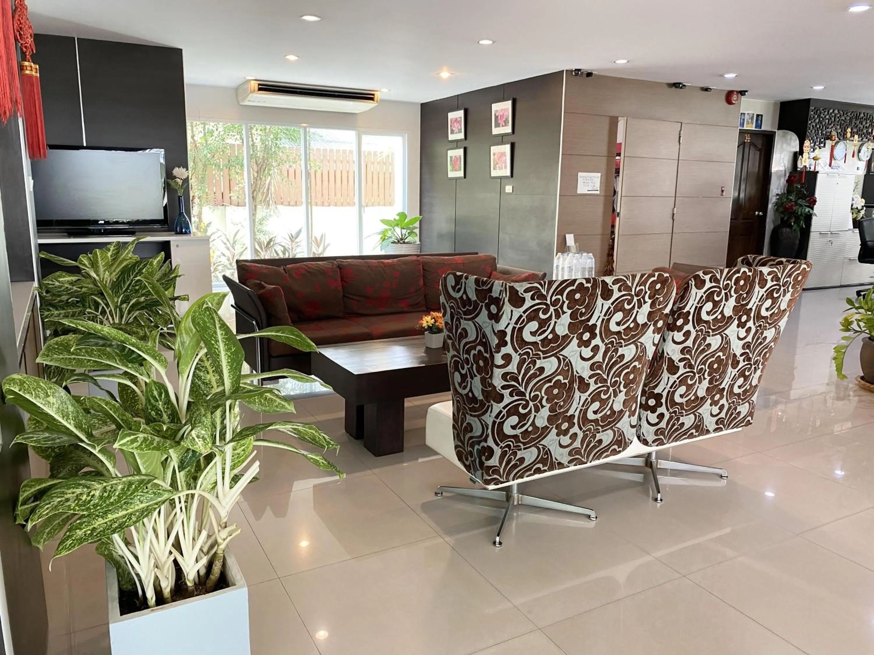 Seating area in 14 Place Sukhumvit Suites