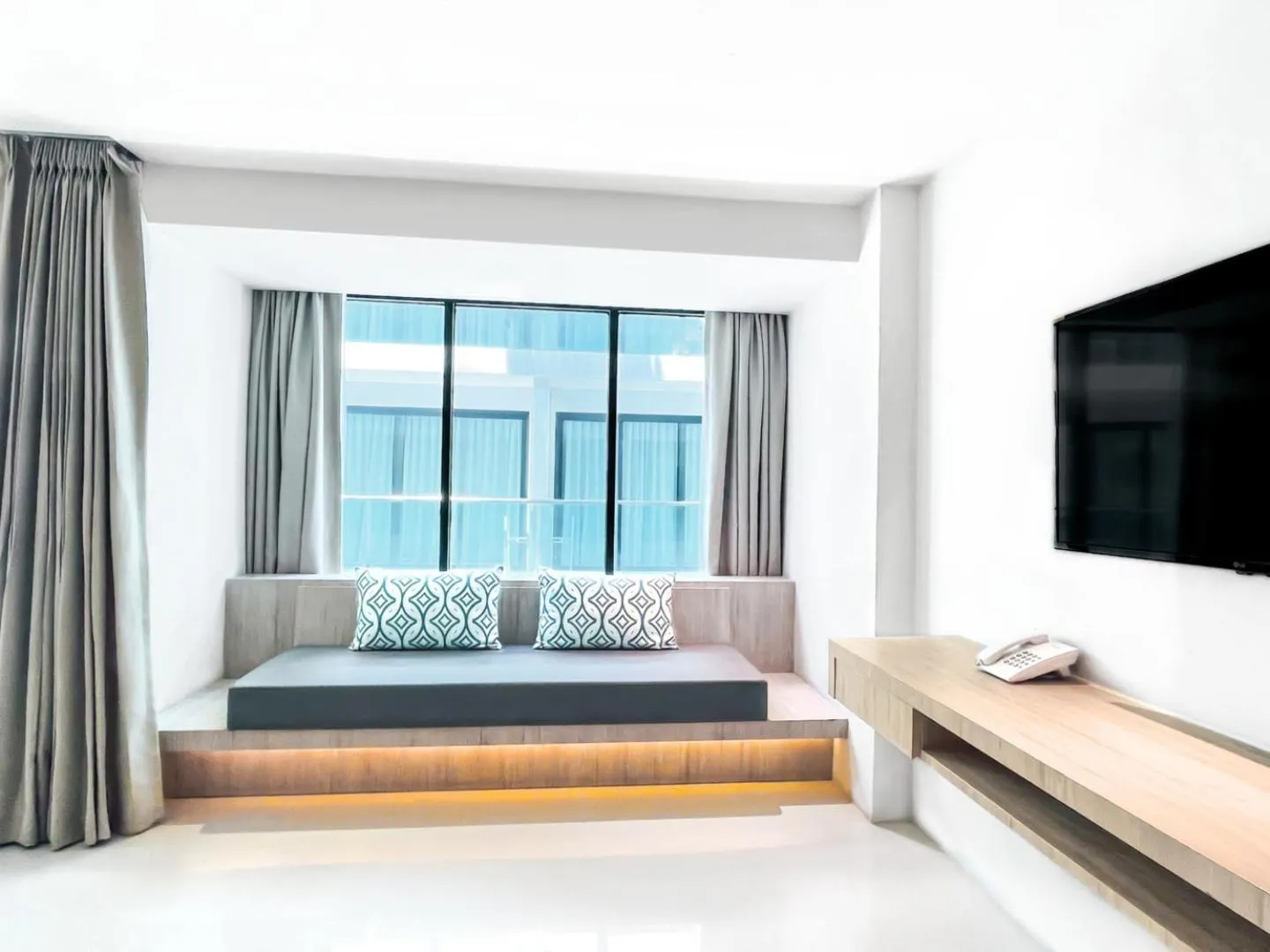 Living room, Bed in Zand Morada Pattaya