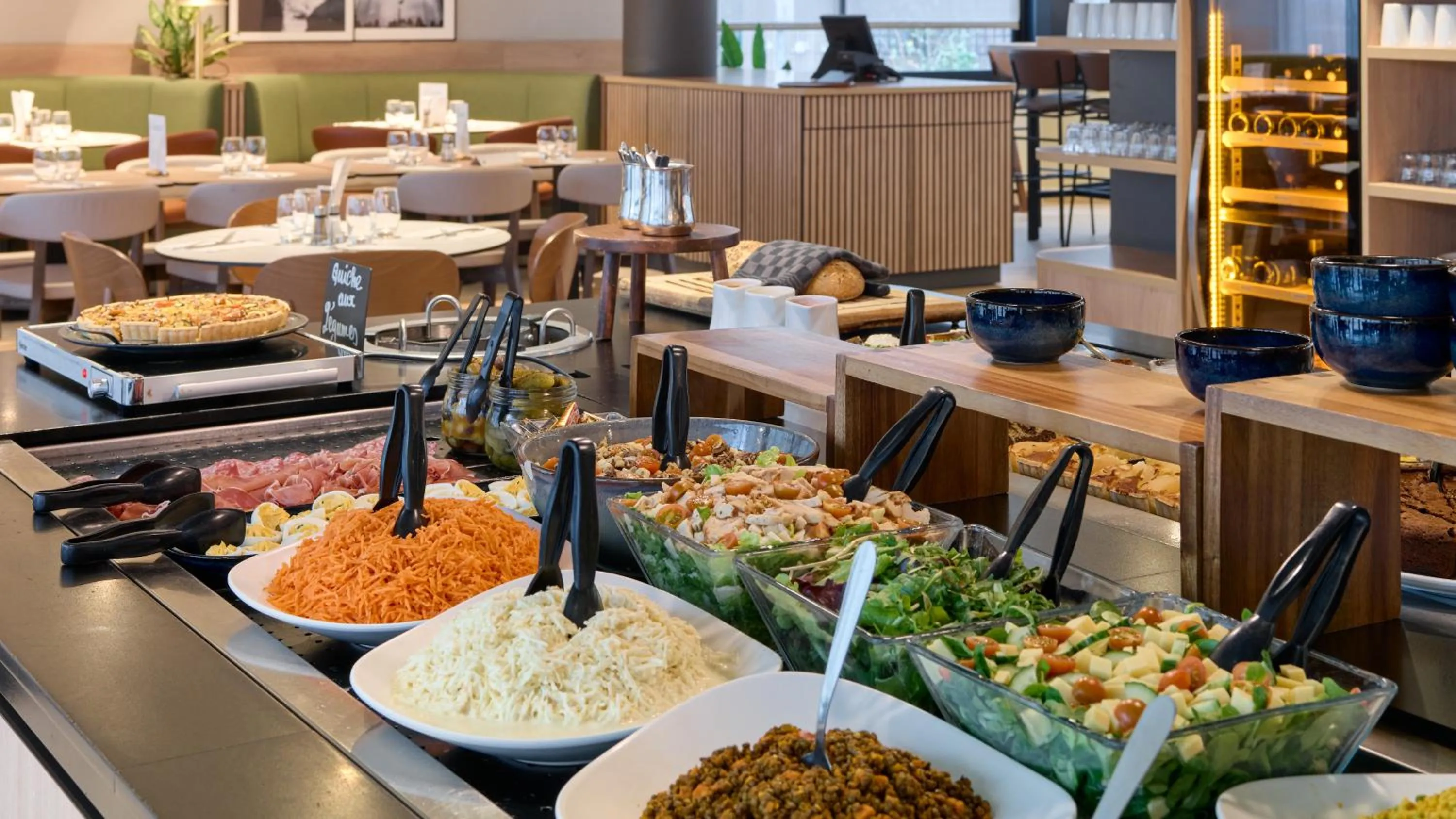 Food and drinks in Campanile Prime Paris 19 - La Villette