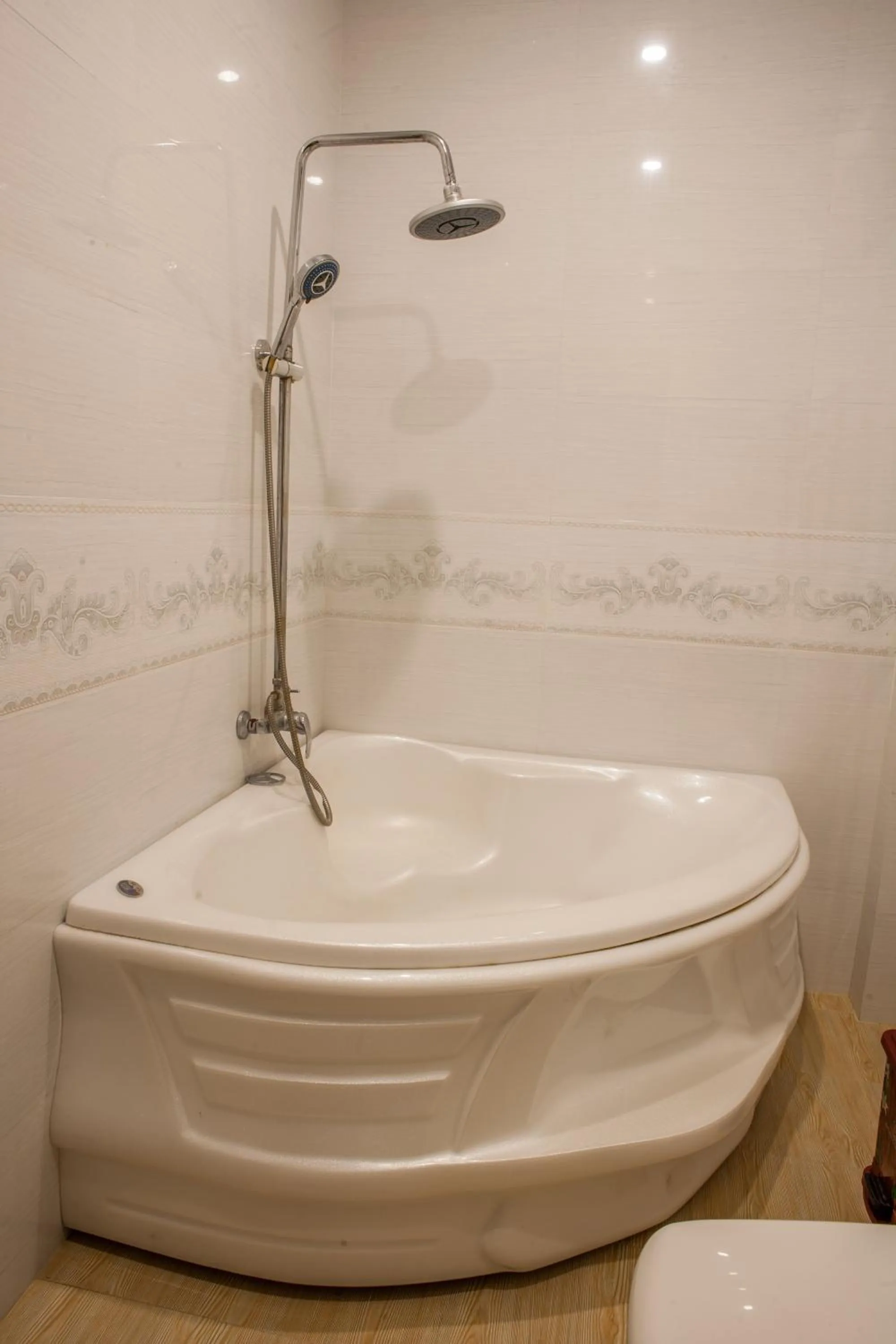 Bathroom in Trieu Khang Hotel gần sân bay Cam Ranh near Cam Ranh Airport