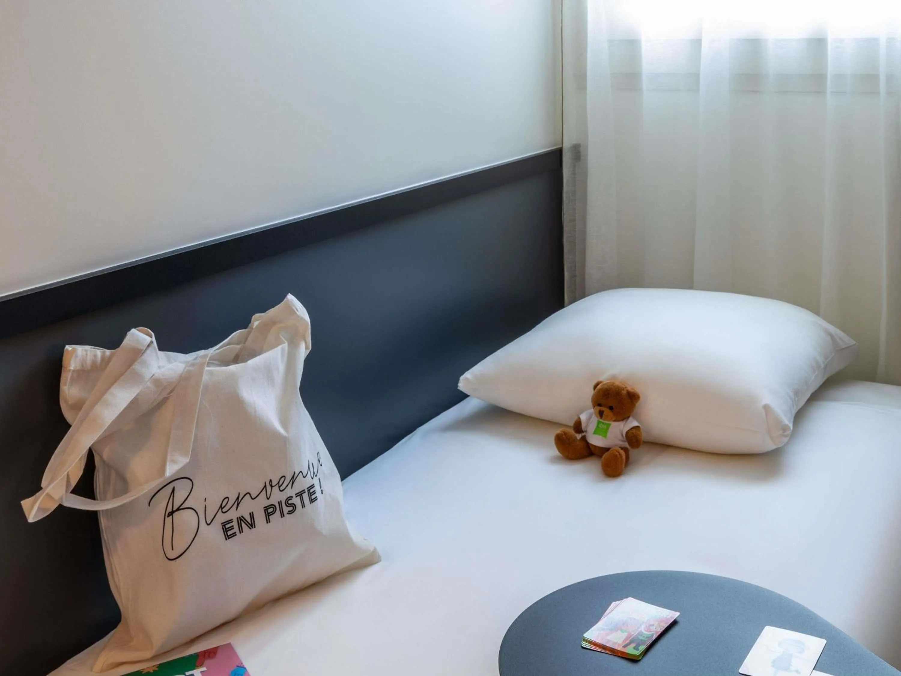 Bedroom, Bed in ibis Styles Colombes Paris Ouest (Ouverture Octobre 2025)