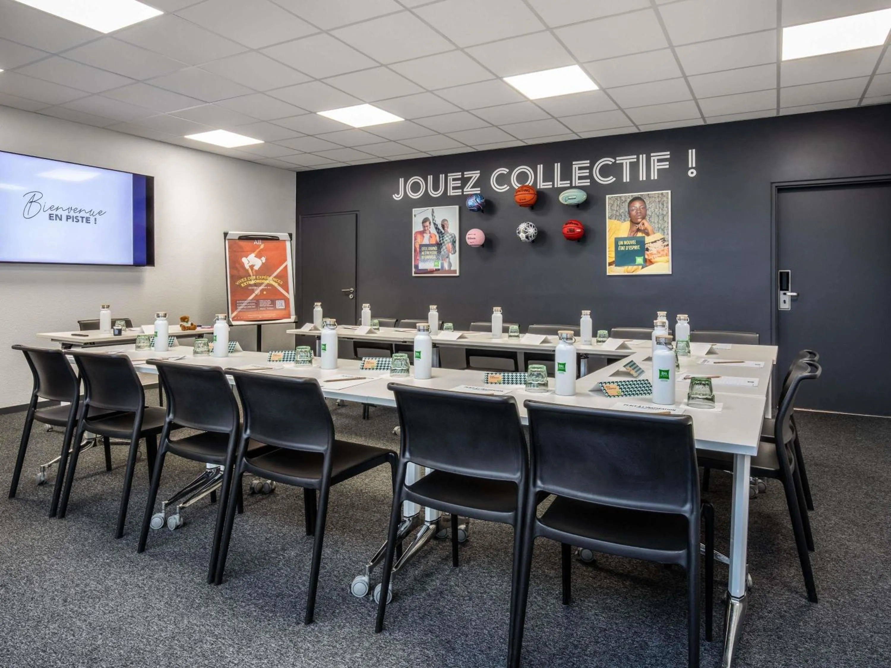 Meeting/conference room in ibis Styles Colombes Paris Ouest (Ouverture Octobre 2025)