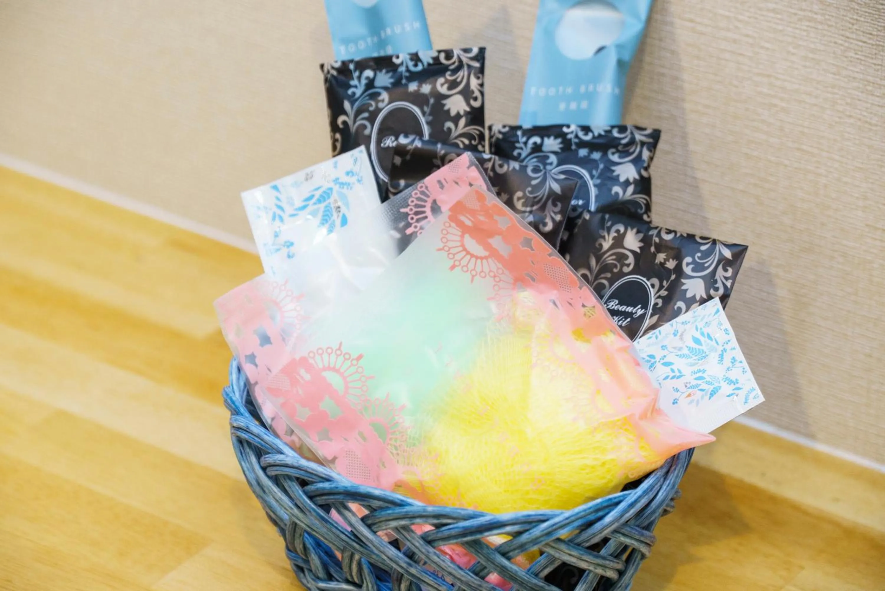 Photo of the whole room in Mr. Kinjo in Shiozaki