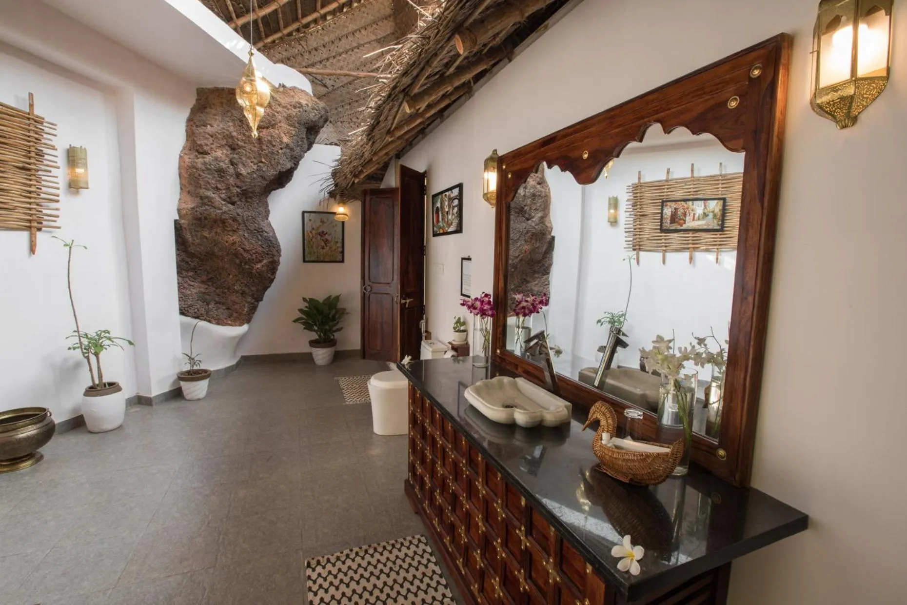 Shower in The Cape Goa