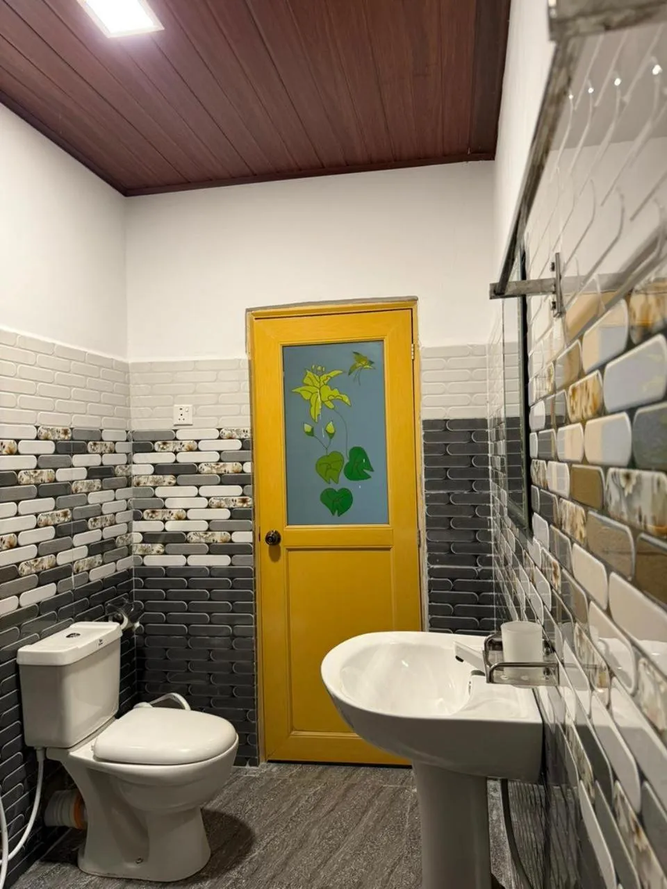 Shower in Sigiri Sky Home & TreeHouse