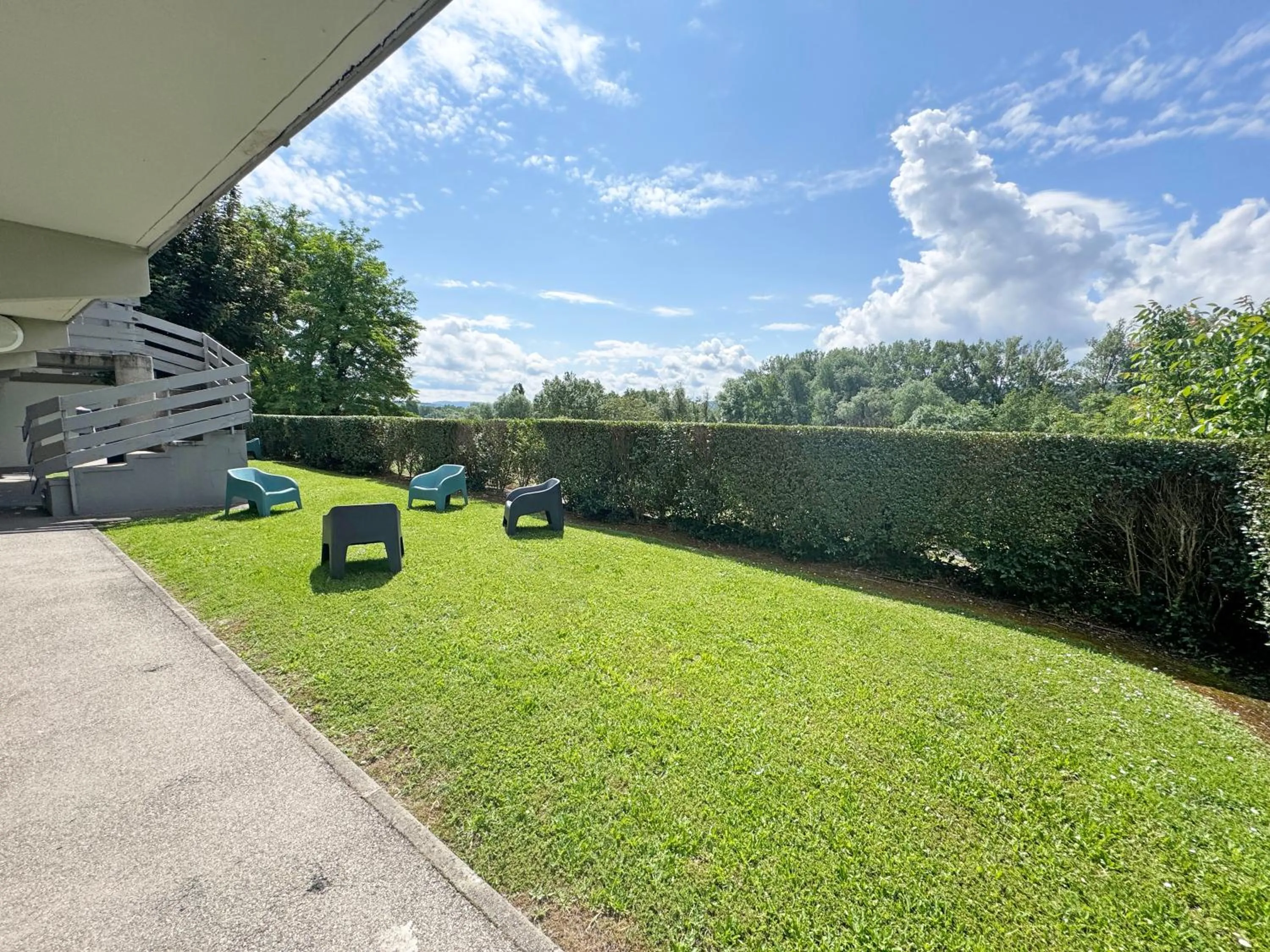 Property building in Campanile L'Isle d'Abeau - Bourgoin Jallieu