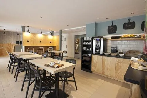 Breakfast in Brit Hotel Essentiel Arverne - Clermont-Ferrand Sud