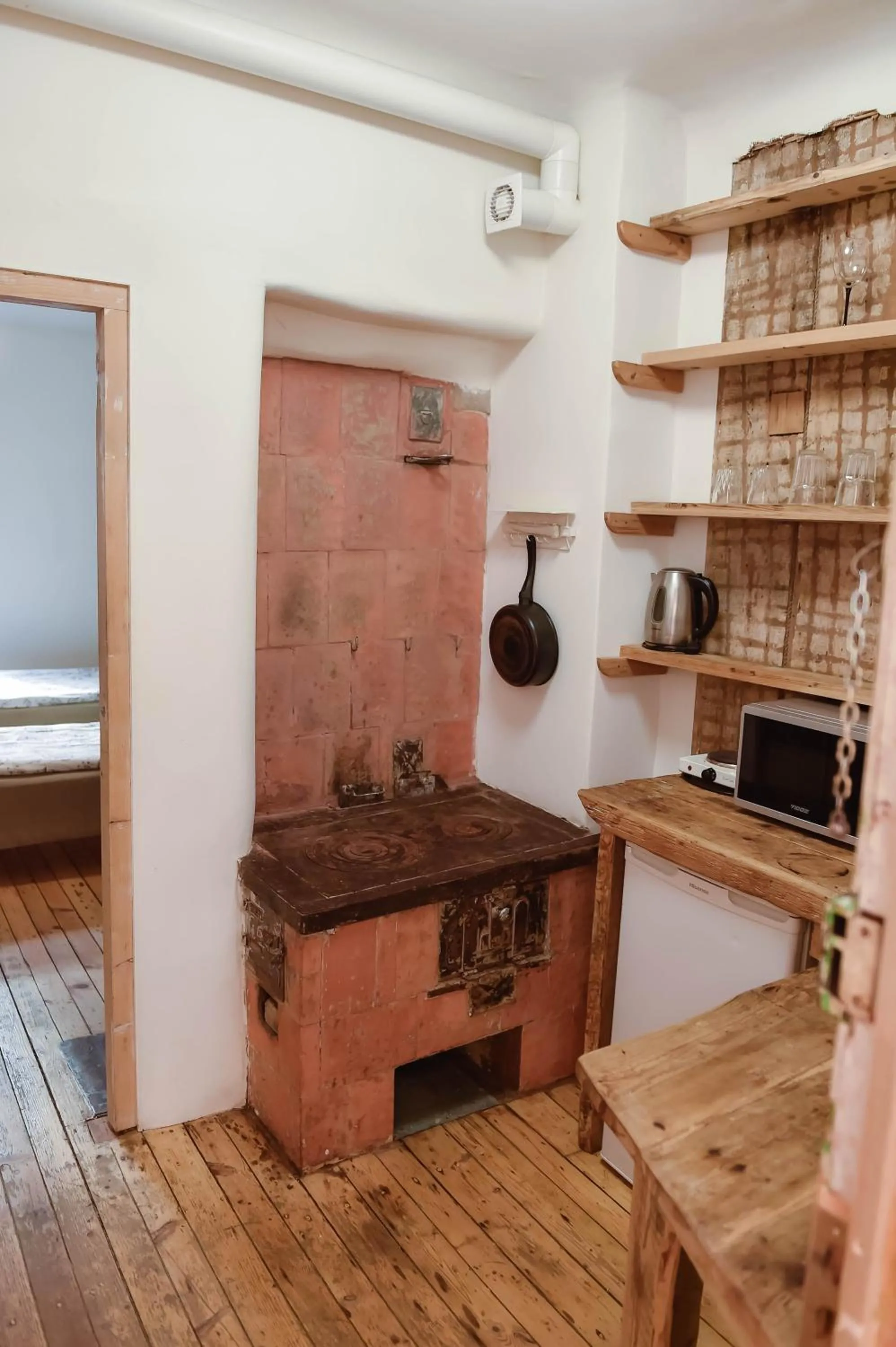 Kitchen or kitchenette in Riga Academic Guest House