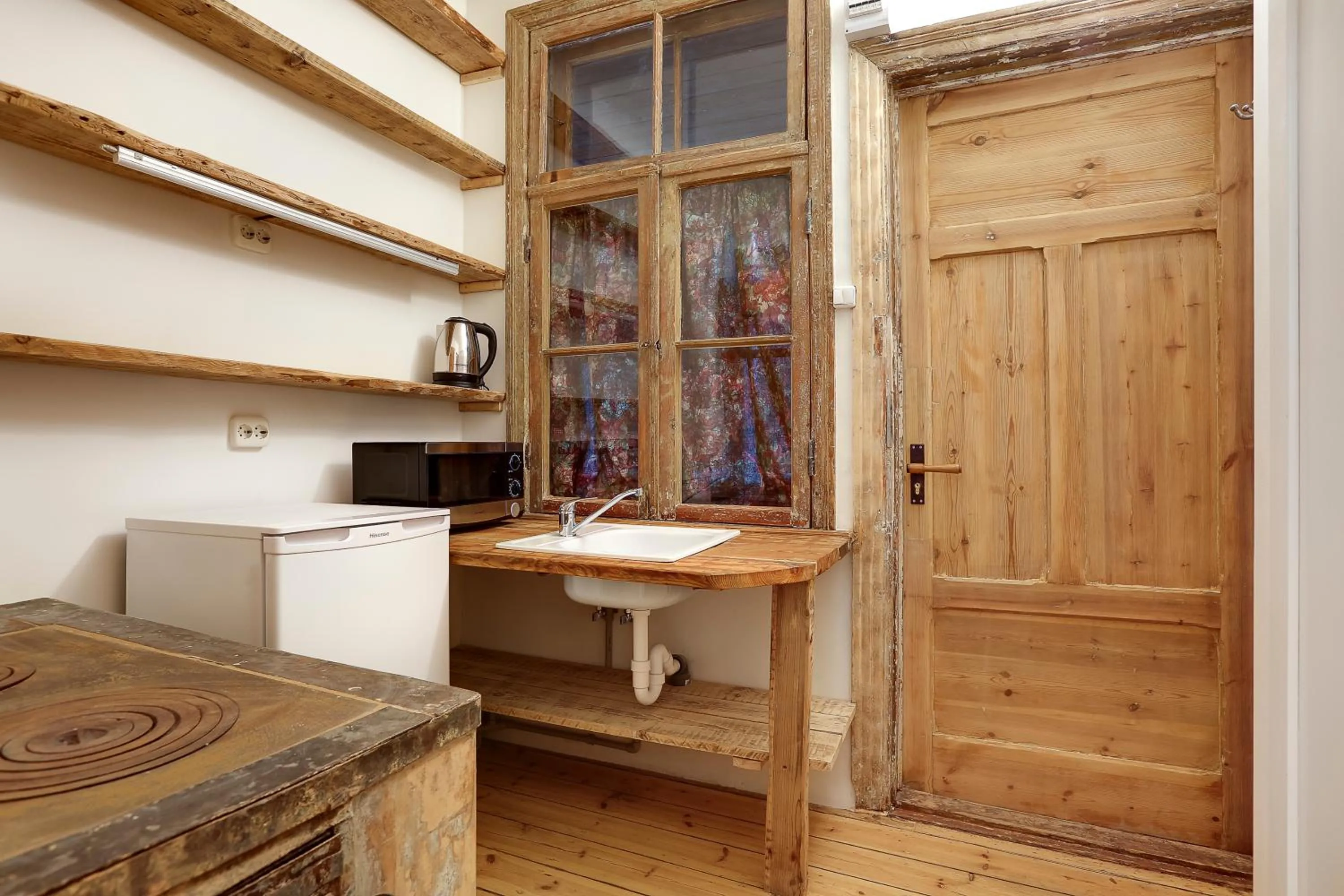 Kitchen or kitchenette in Riga Academic Guest House