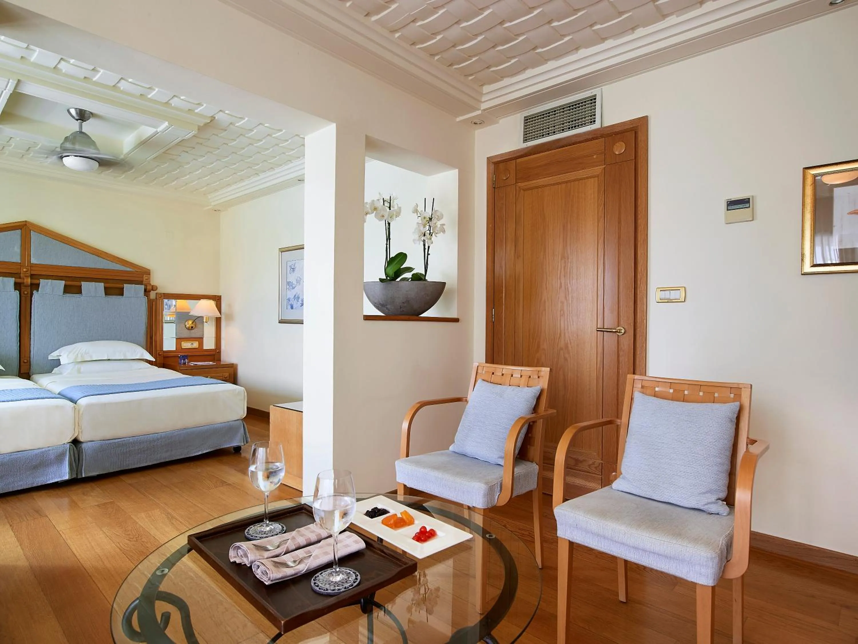 Seating area in Knossos Royal Villas