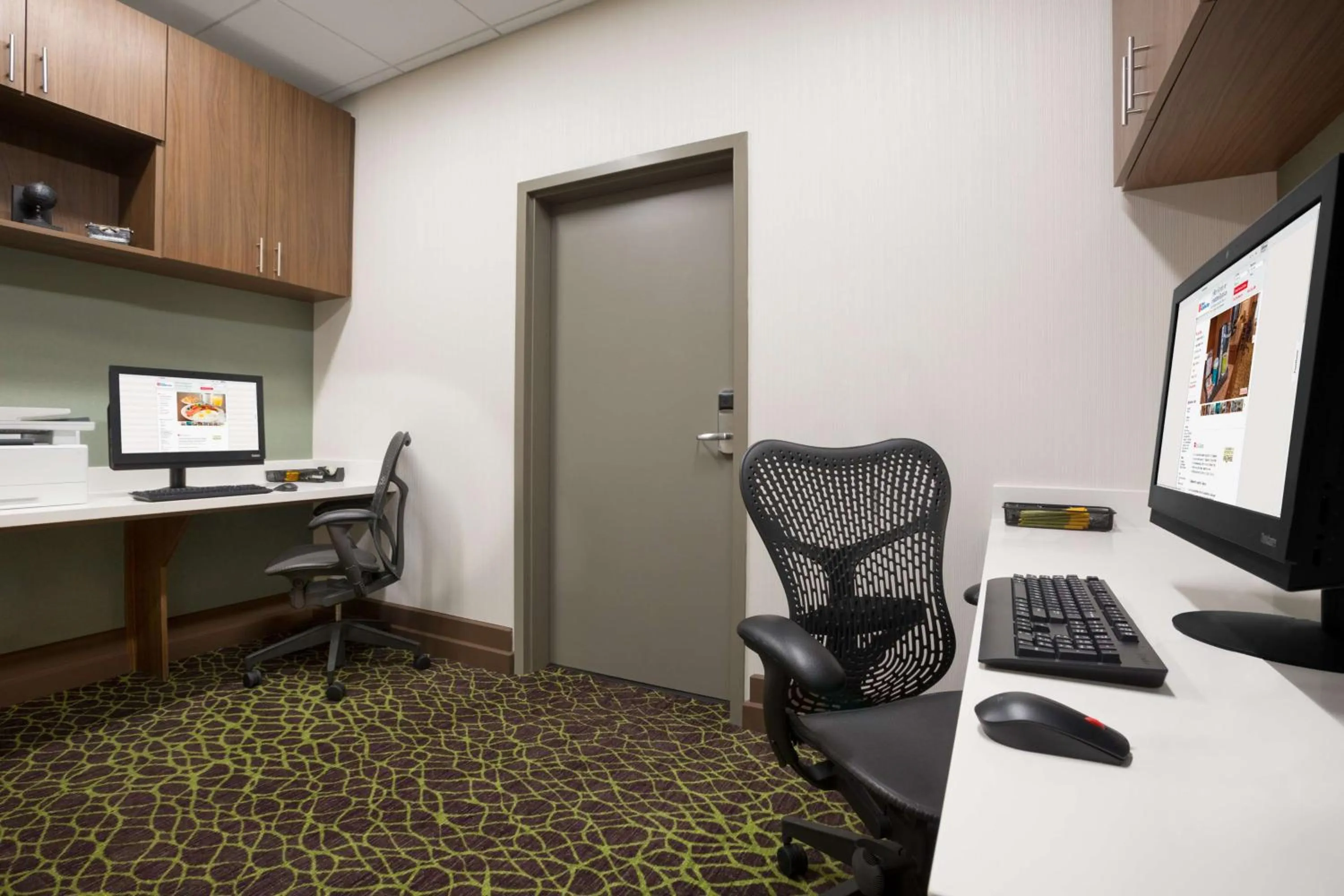 Business facilities in Hilton Garden Inn Houston-Baytown