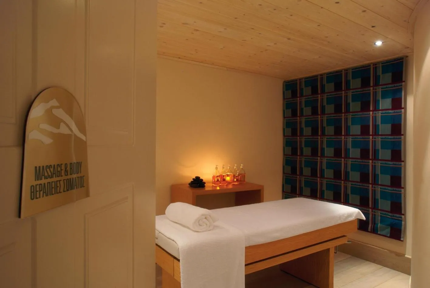 Massage in Santa Marina Arachova Resort & Spa