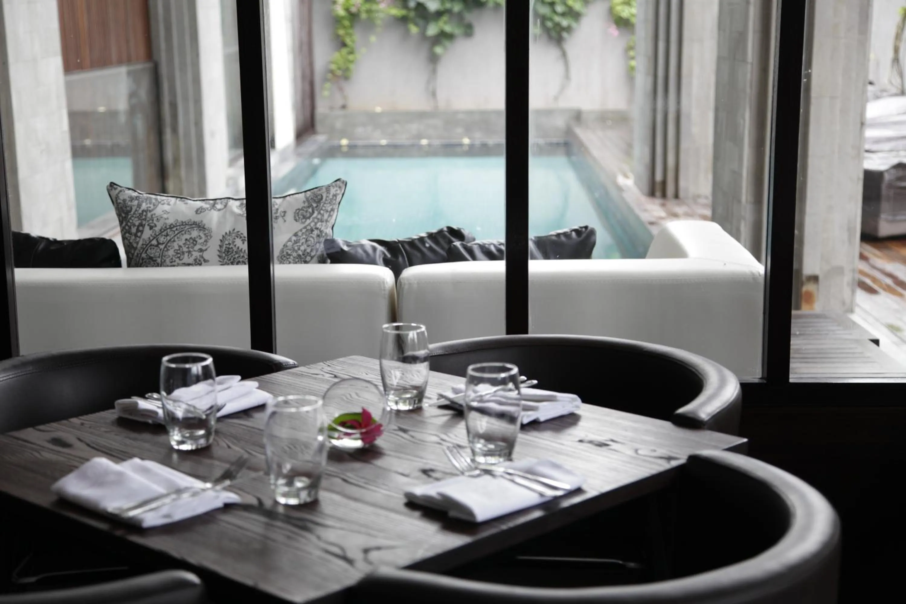 Restaurant/places to eat in Anshel Hotel Seminyak
