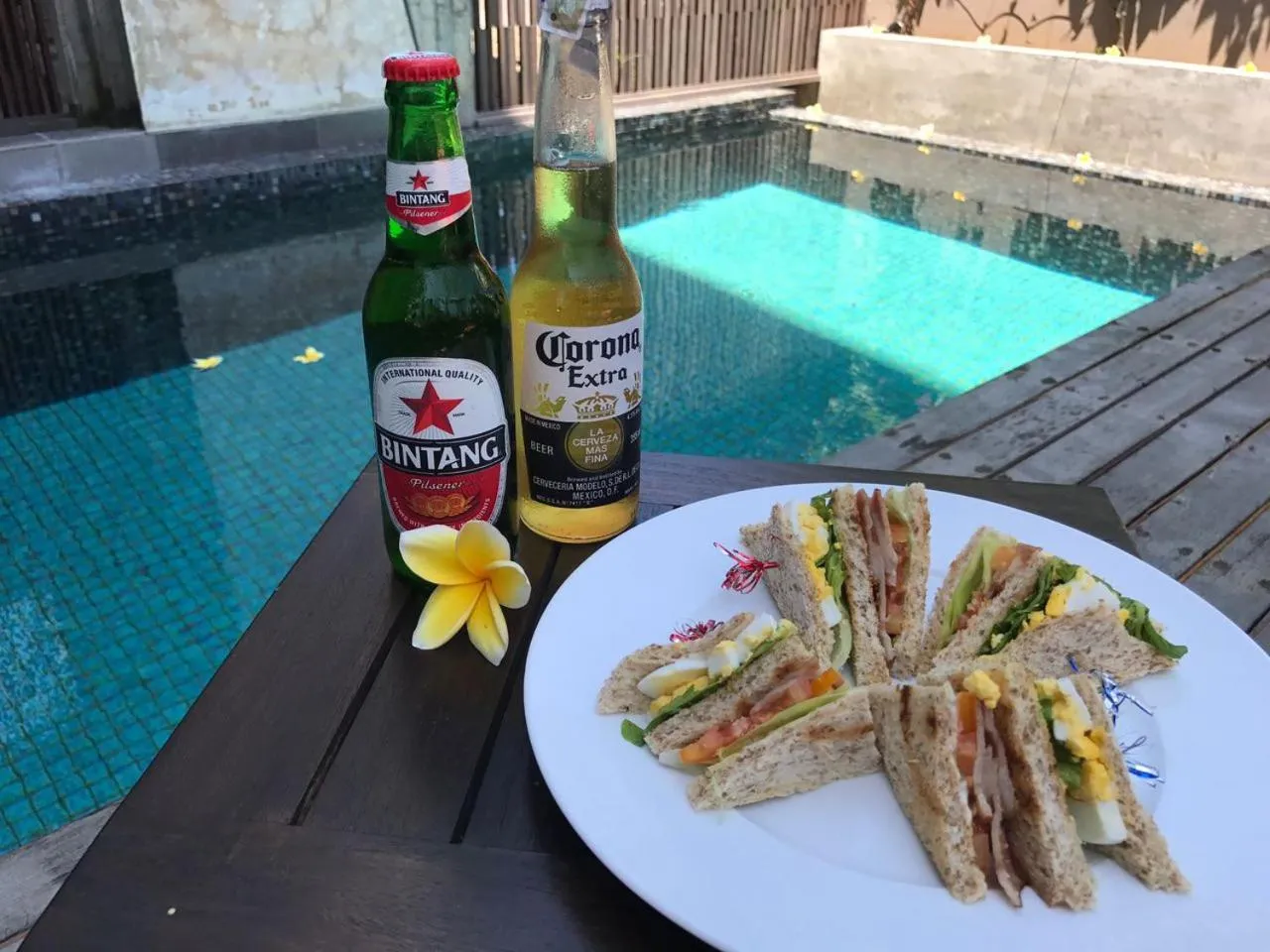 Food and drinks in Anshel Hotel Seminyak