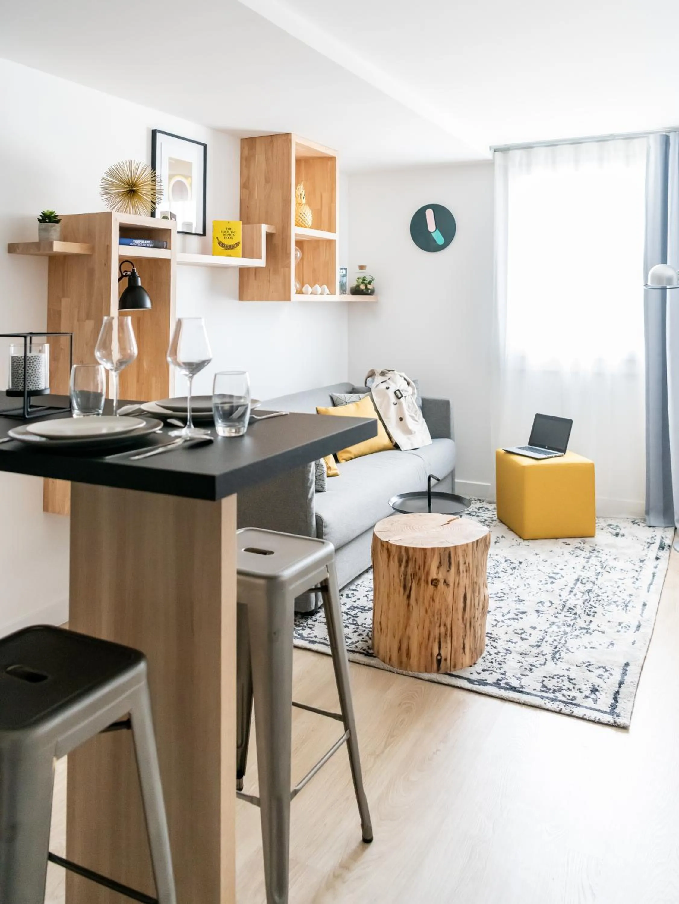 TV and multimedia in Campanile Paris Ouest - Pont de Suresnes